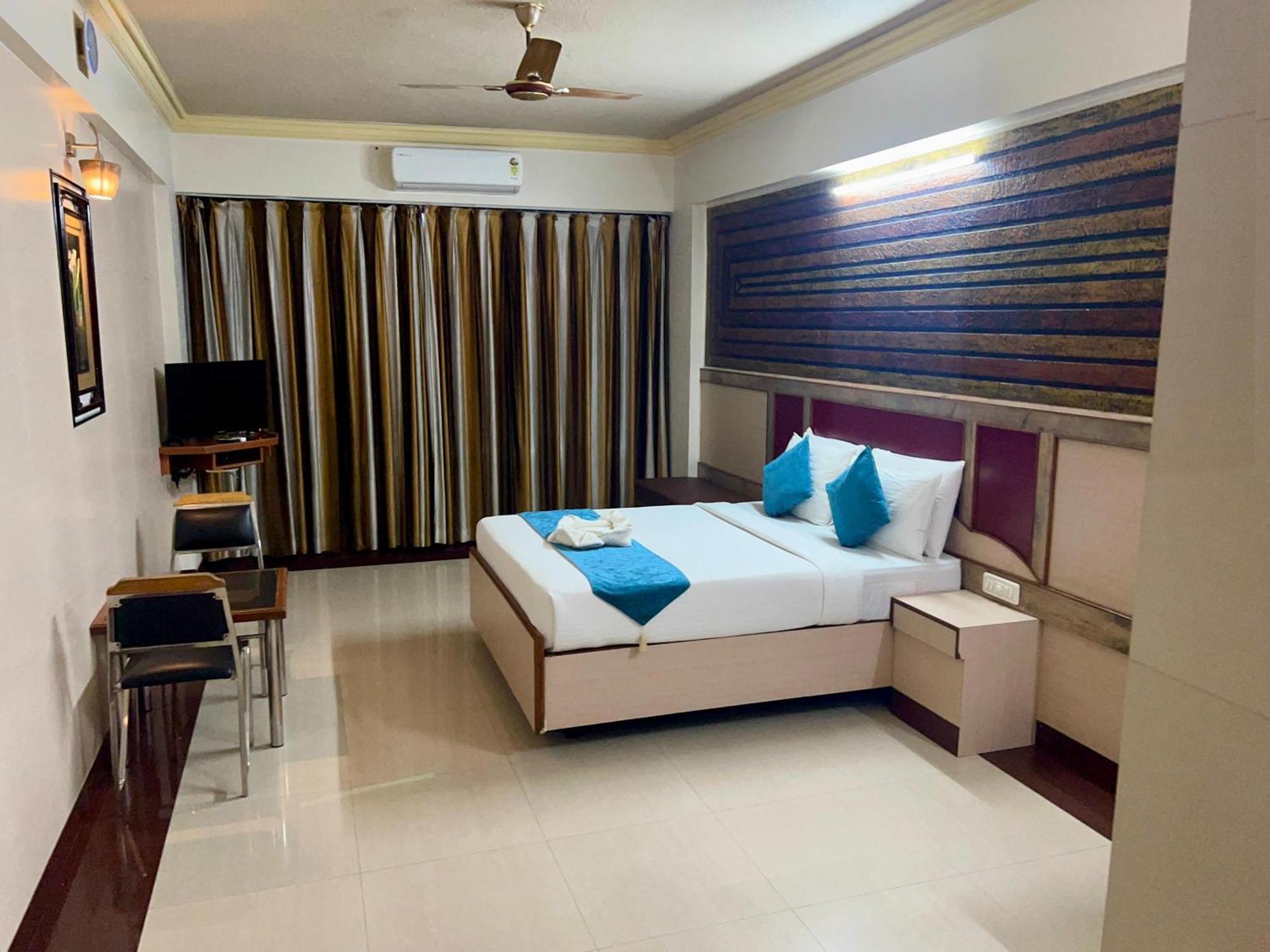 The Grand Krishna Hotel 4*