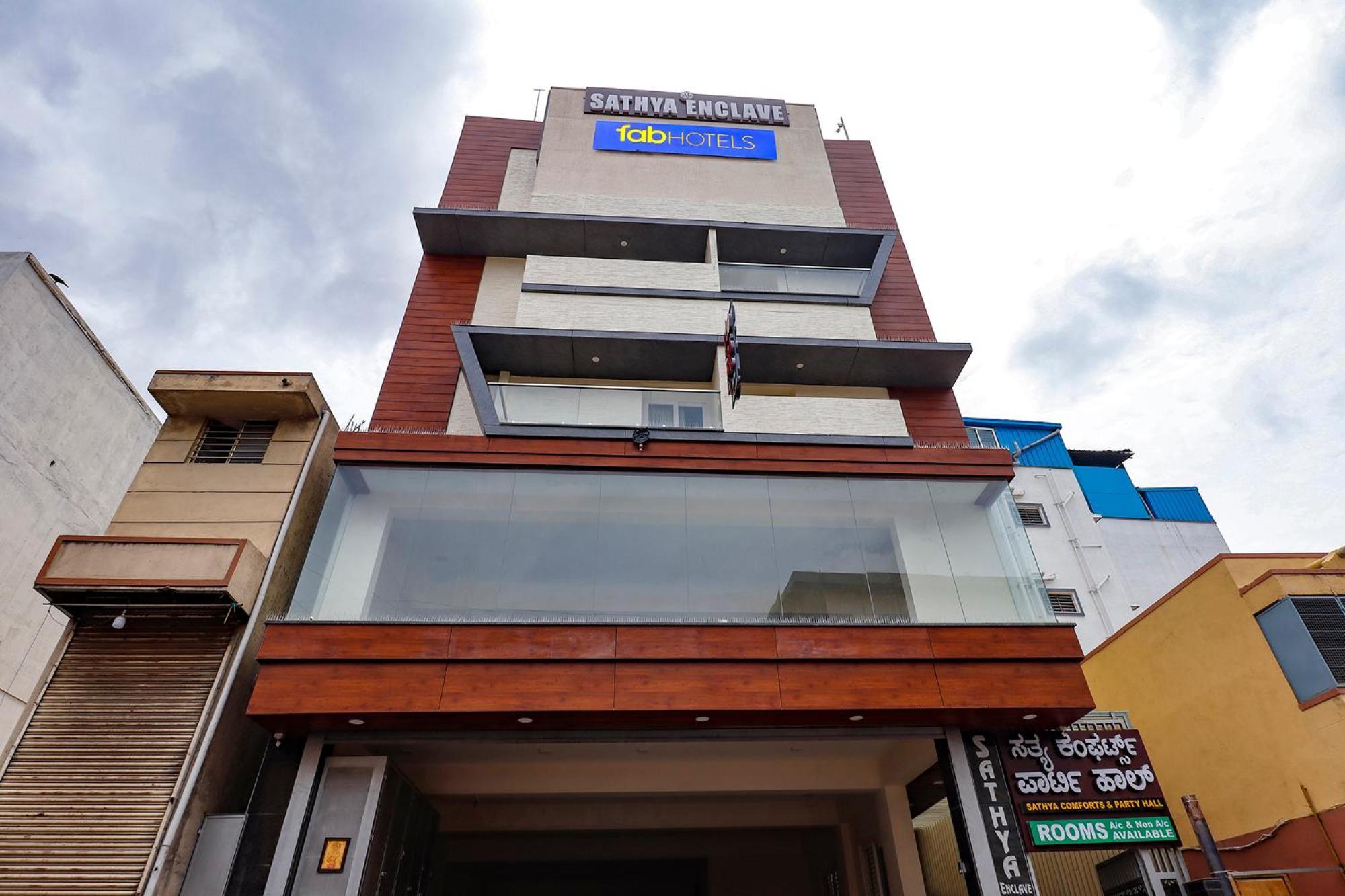 Fabhotel Sathya Comforts - Nr Commercial Street Hotel Bangalore