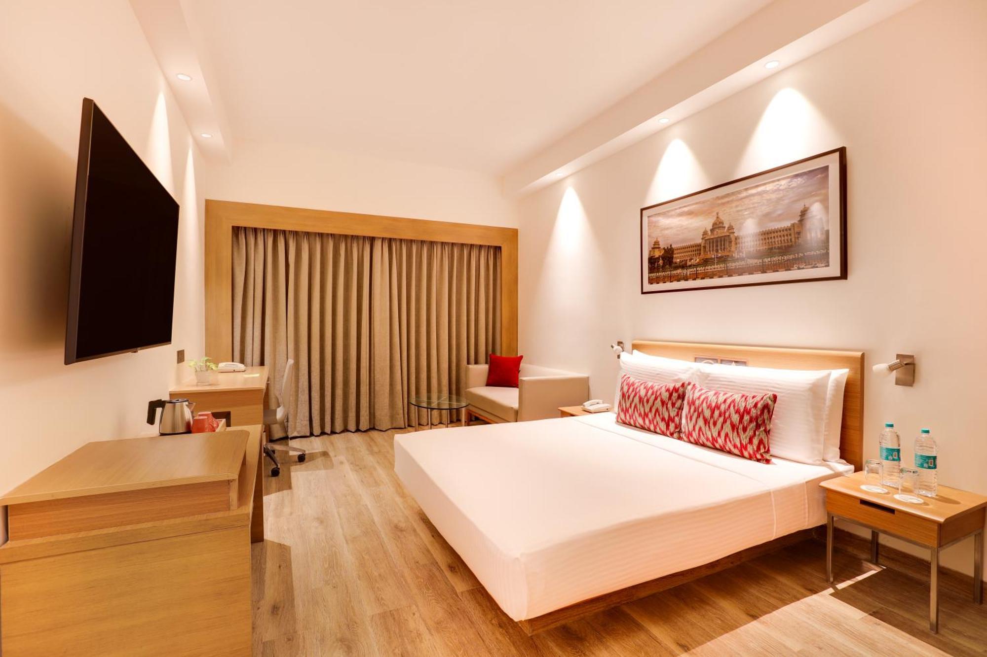 Lemon Tree Electronics 4* Bangalore