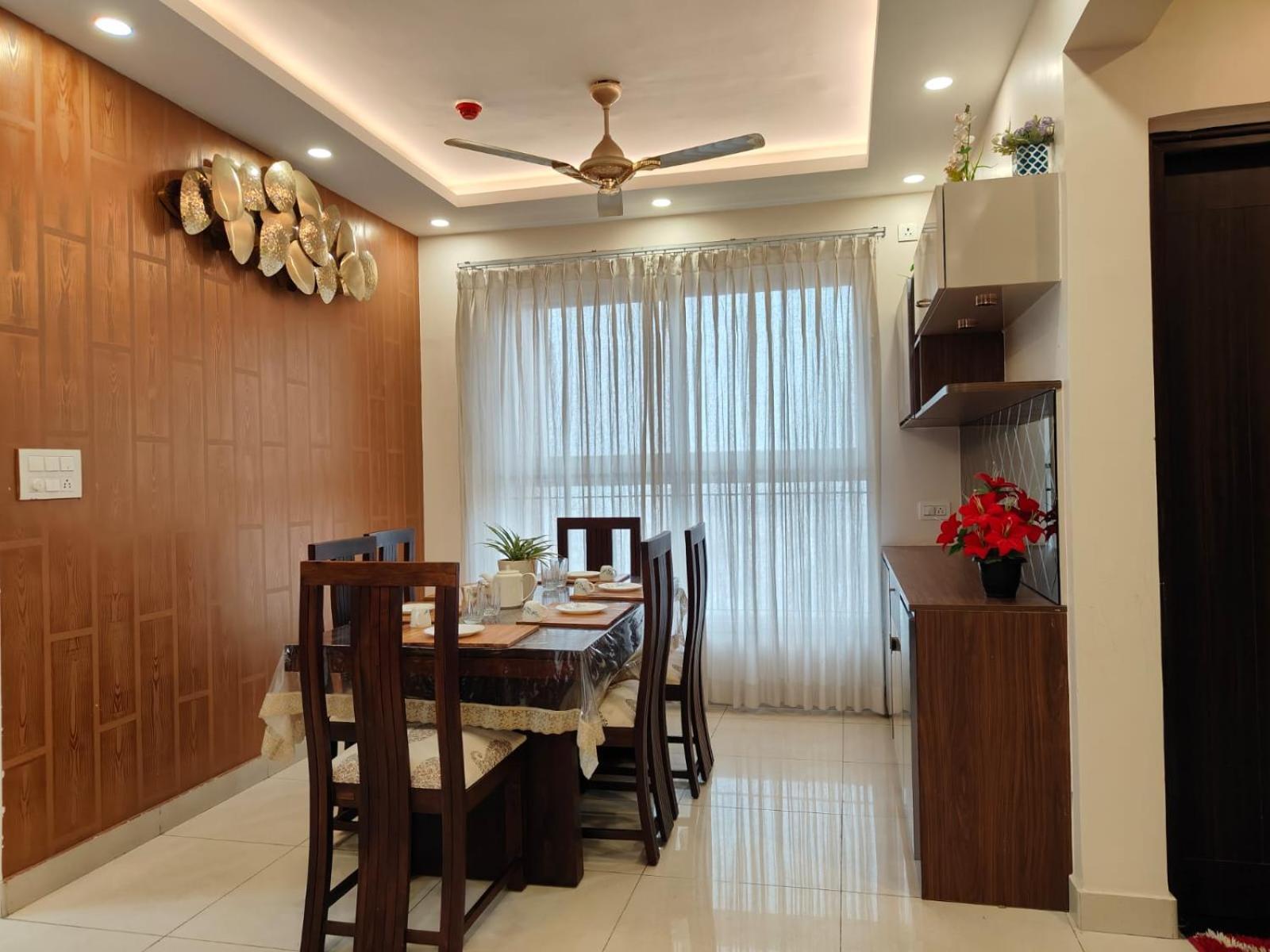 Charming 3bhk 100 Mbps- 19th Floor For Family Apartment *