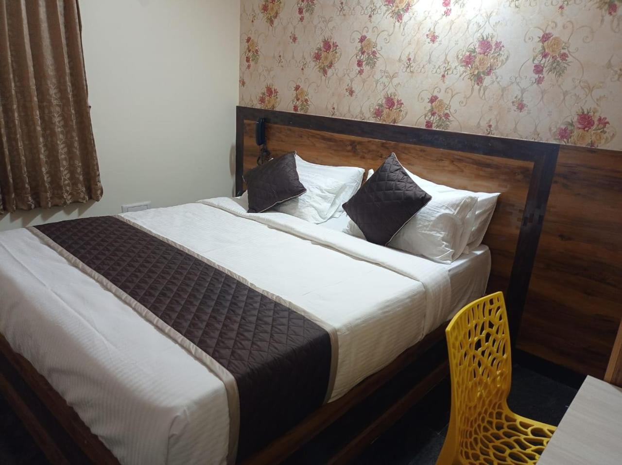 Karnataka Hotel 3*