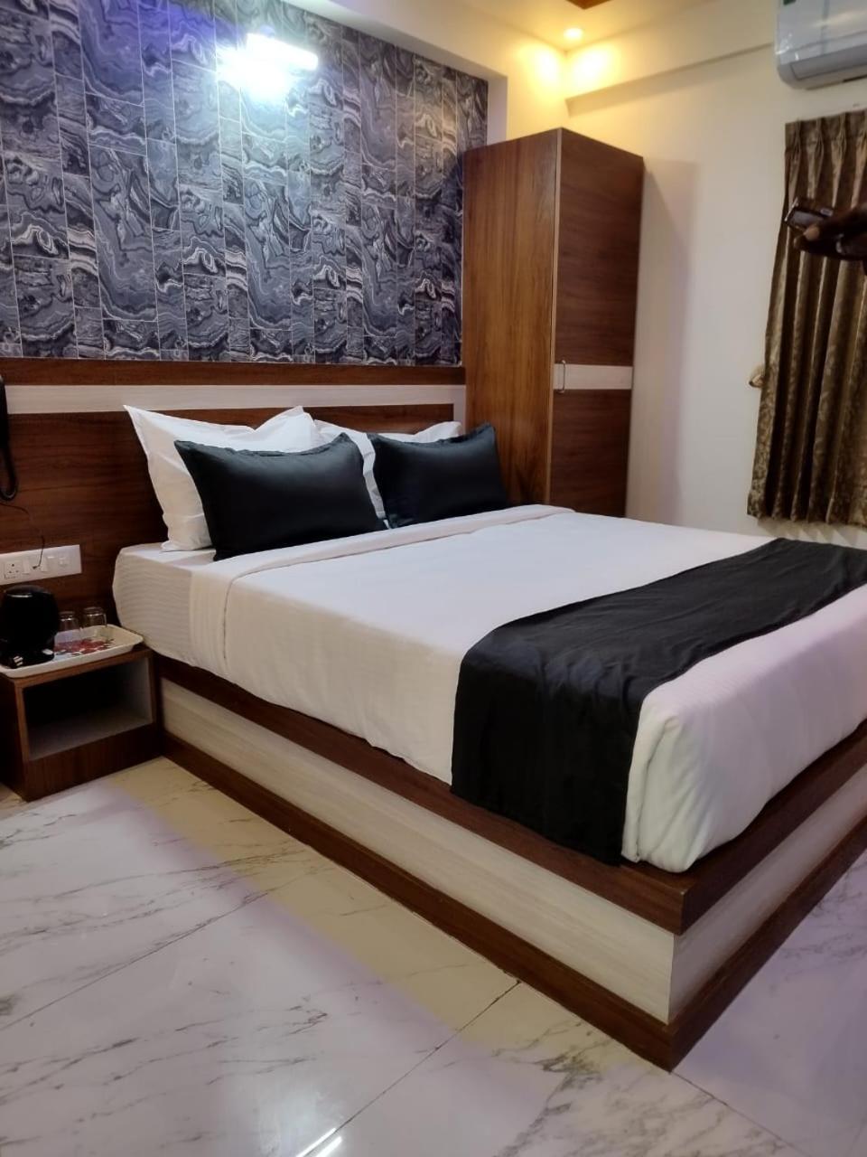 Karnataka Hotel Bangalore