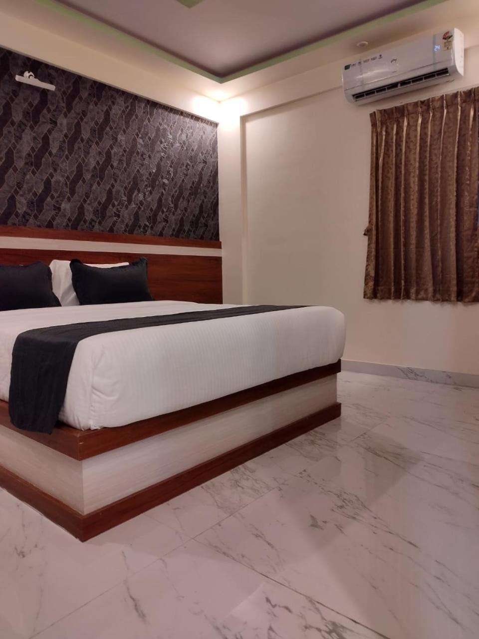 Karnataka Hotel Bangalore