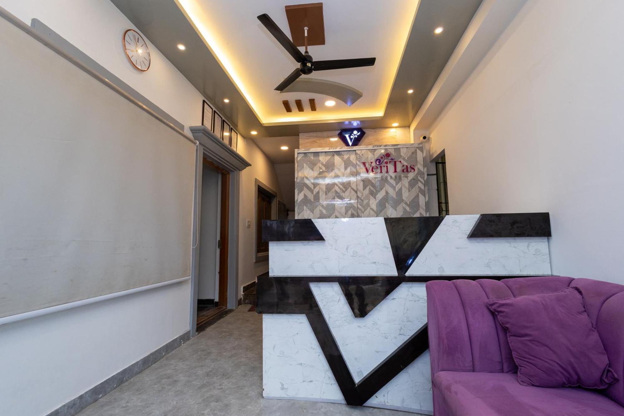 Hotel O Veritas Grand