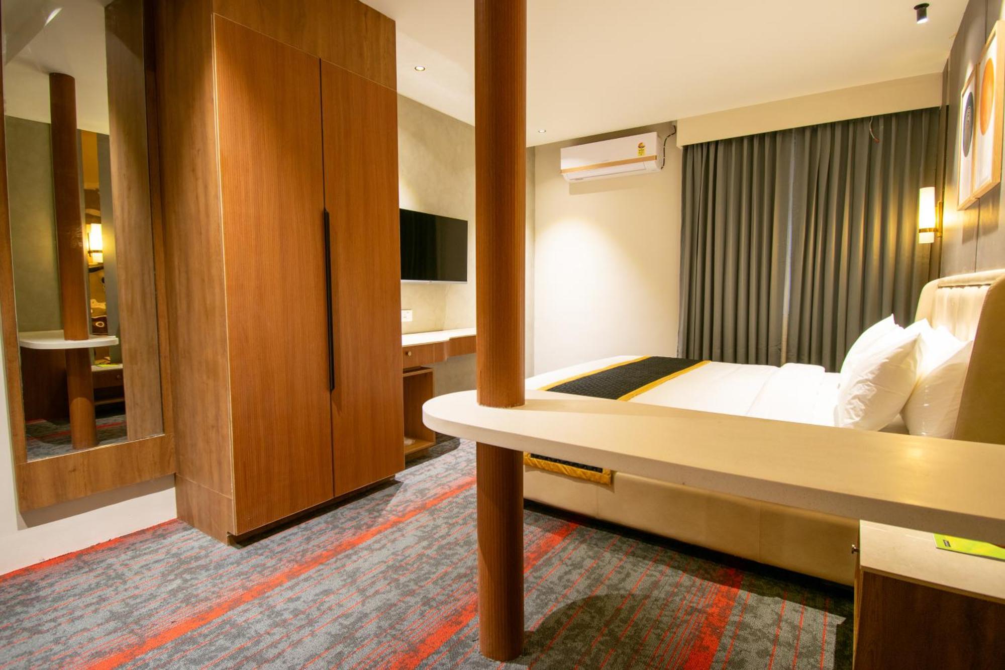 Hotel Sing 65 Bangalore