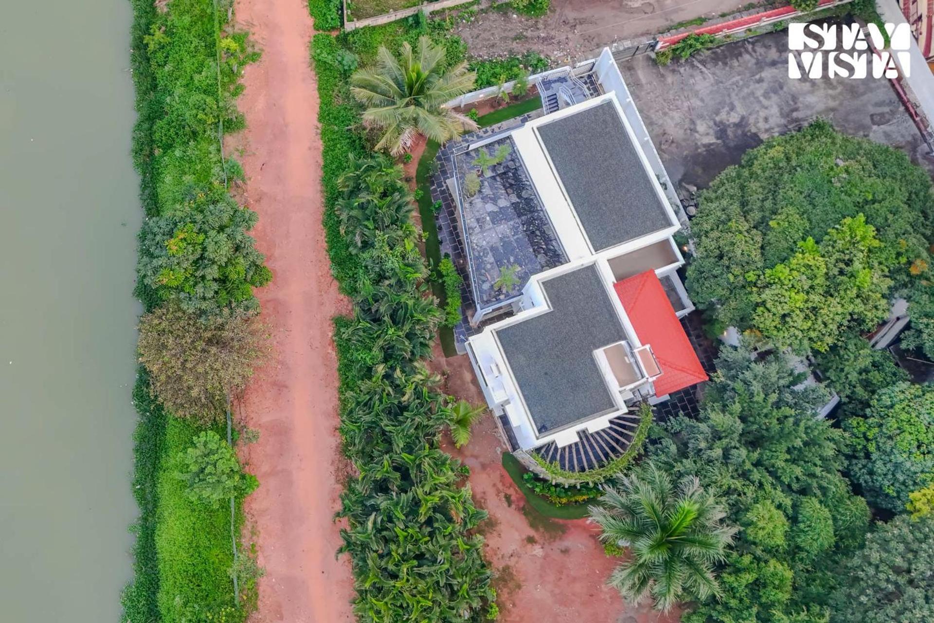 Pousada Stayvista At The Lakeshore With View, Wifi, Garden Bangalore
