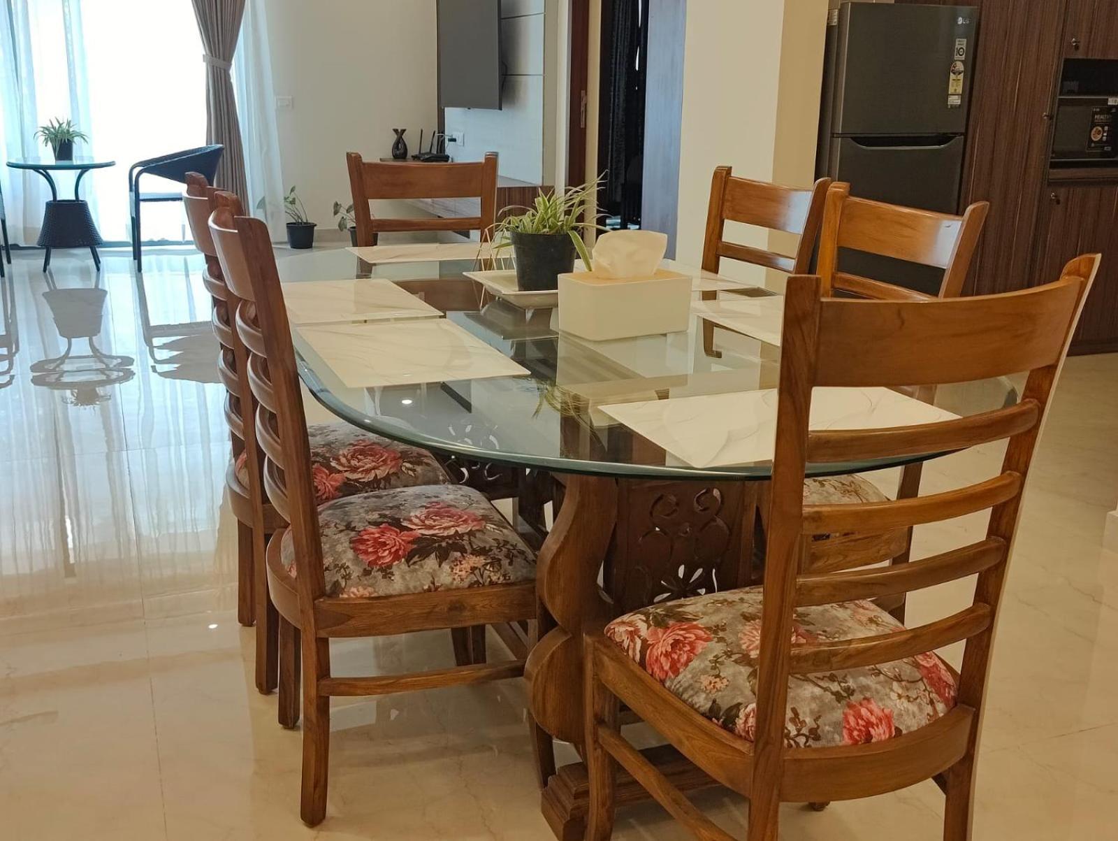 Tara Yl Lotus Apartment