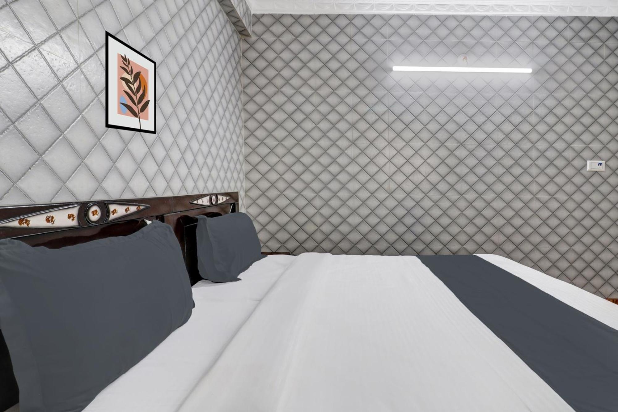 O Maya Comforts Hotel 3*