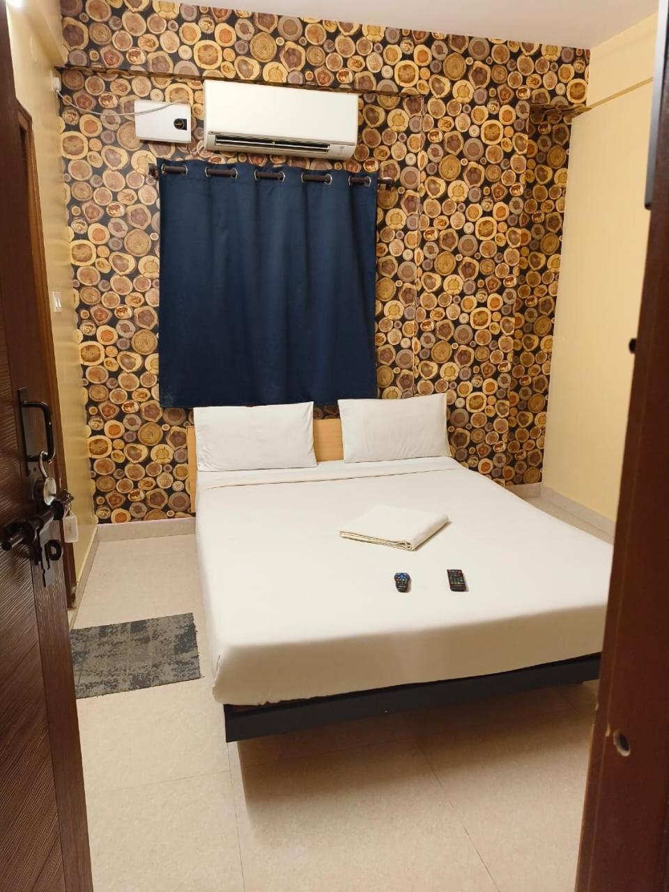Pallavi Grand Bangalore
