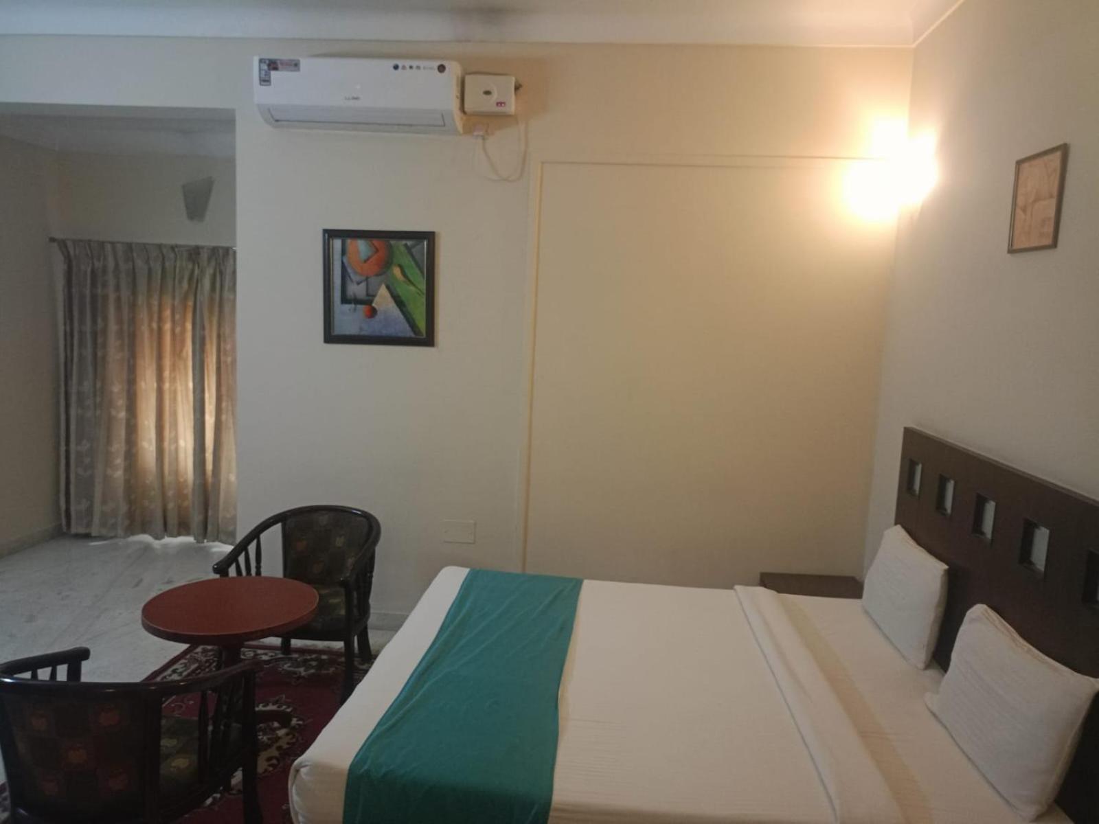 Aparthotel Silicon Hearth Service *