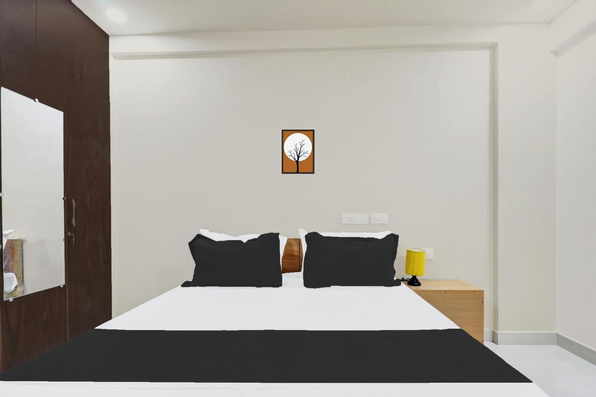 Super O Sri Harshitha Grand Near Zudio - Star Bazaar, Kundalhalli Gate