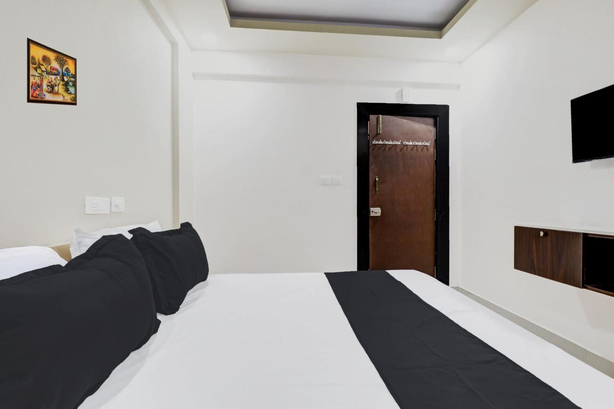 Super O Sri Harshitha Grand Near Zudio - Star Bazaar, Kundalhalli Gate Hotel Bangalore