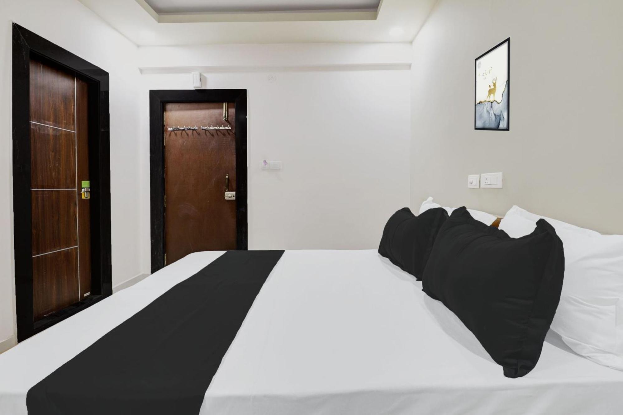 Hotel Super O Sri Harshitha Grand Near Zudio - Star Bazaar, Kundalhalli Gate Bangalore