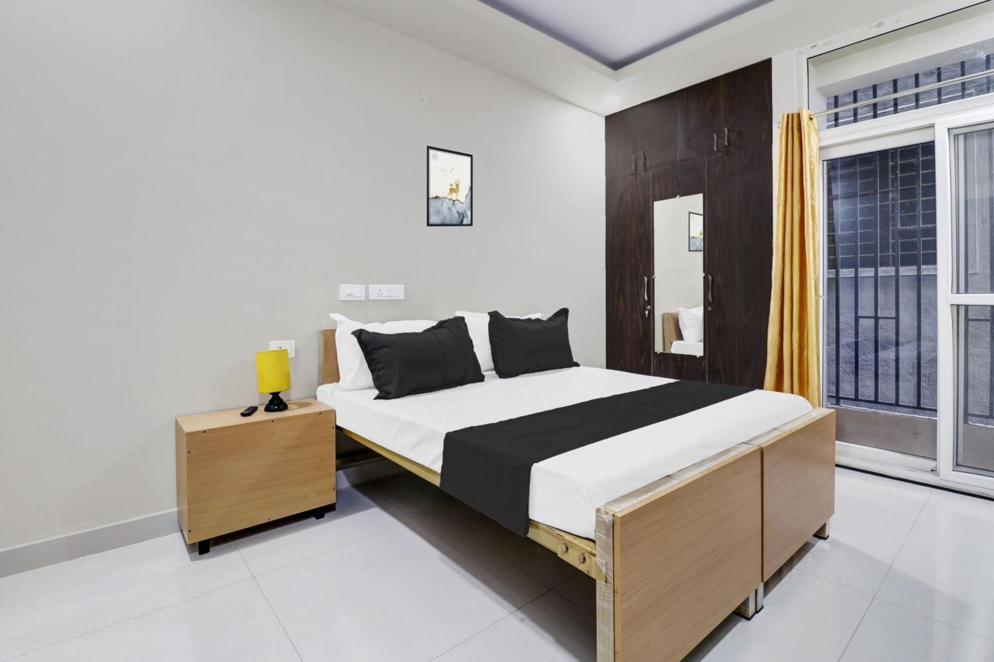 Super O Sri Harshitha Grand Near Zudio - Star Bazaar, Kundalhalli Gate Hotel 3*