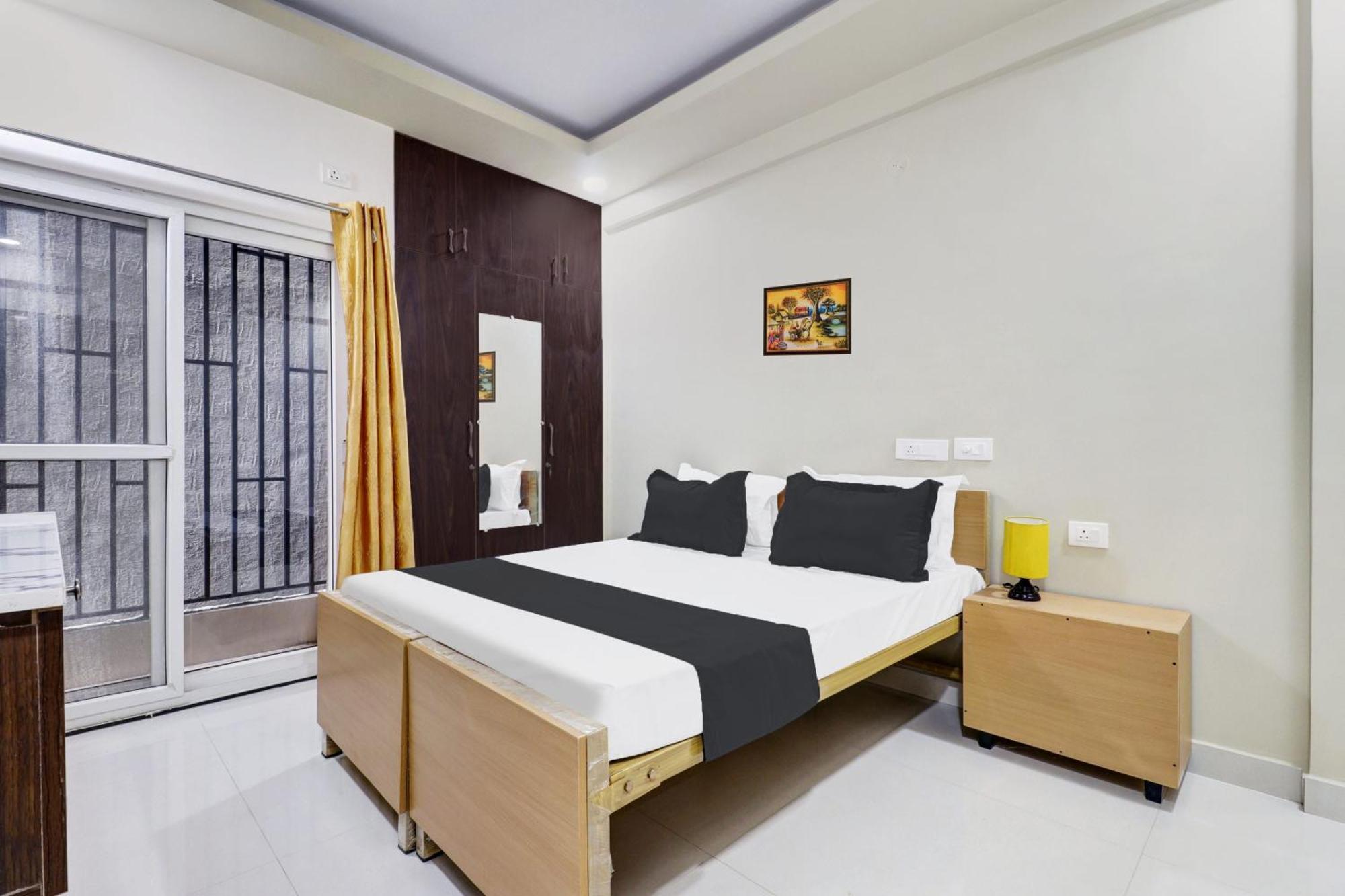 Super O Sri Harshitha Grand Near Zudio - Star Bazaar, Kundalhalli Gate 3*
