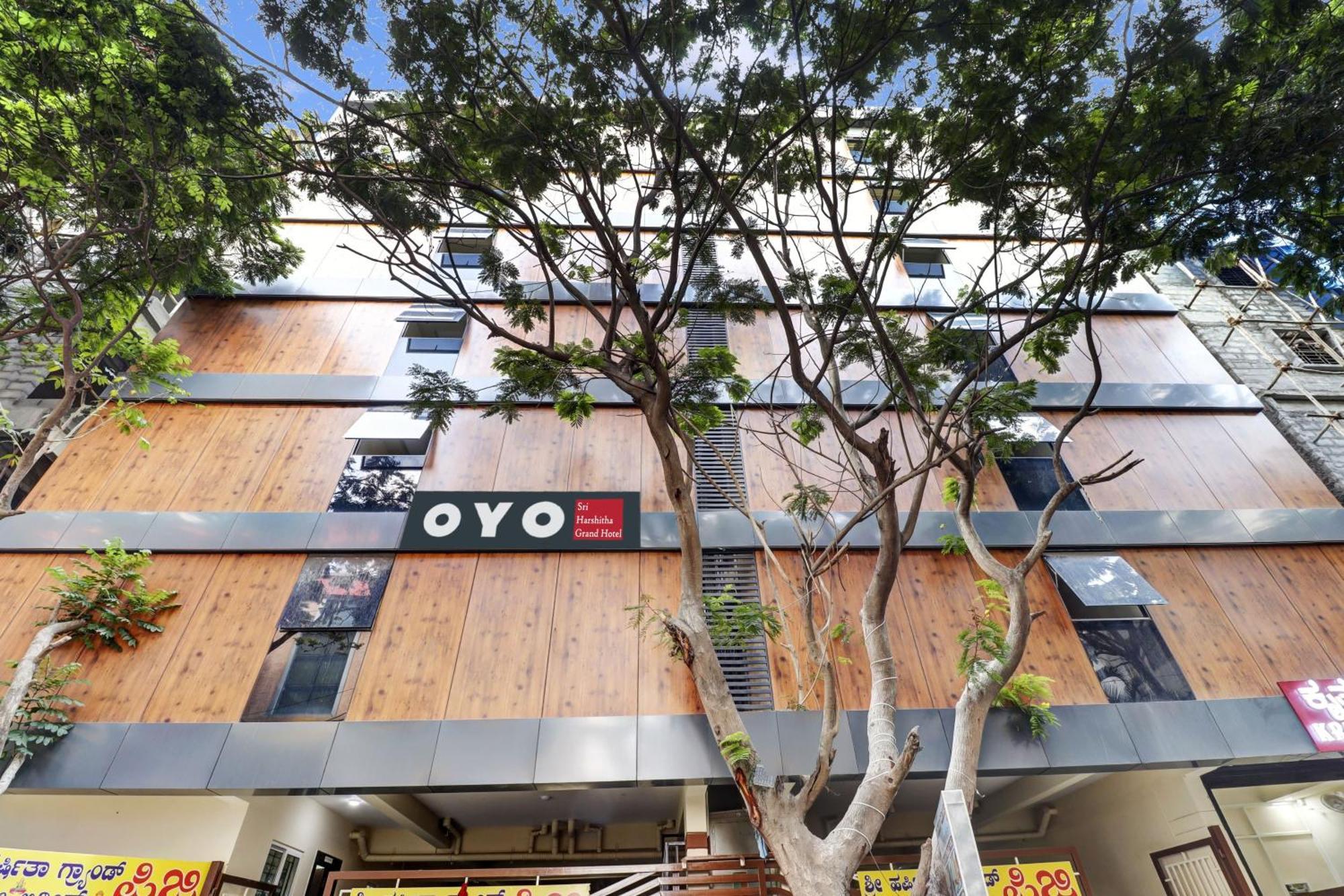 Super O Sri Harshitha Grand Near Zudio - Star Bazaar, Kundalhalli Gate 3*