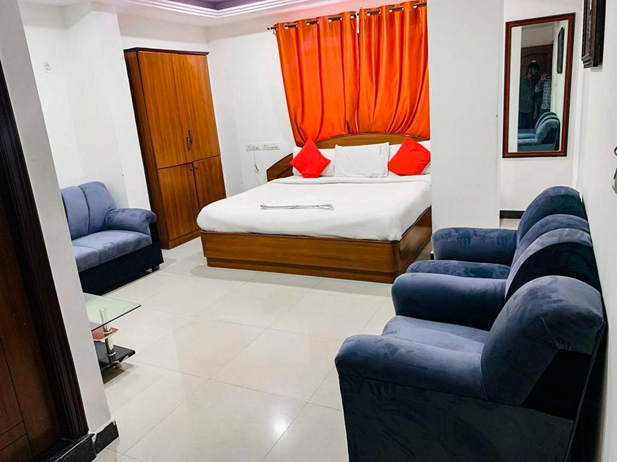 Hotel Champion Near Yeswantpur Junction Railway Station Bangalore