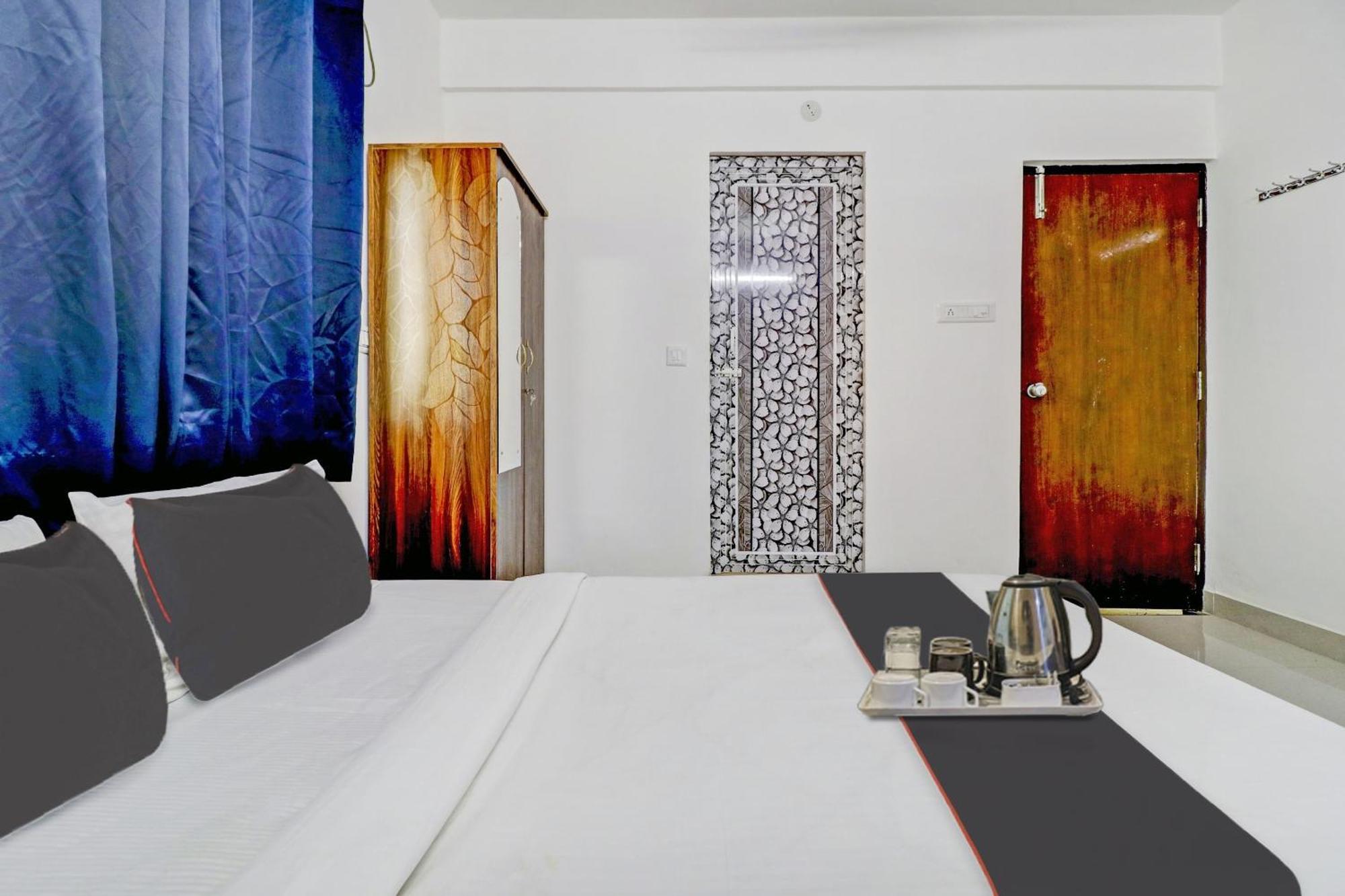 Oyo 92285 Sunshine 4* Bangalore