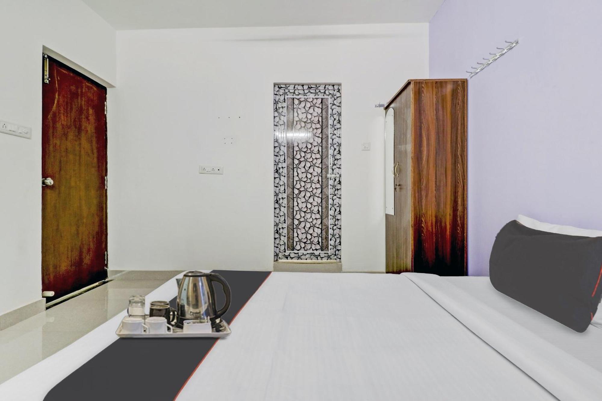 Oyo 92285 Sunshine Hotel Bangalore
