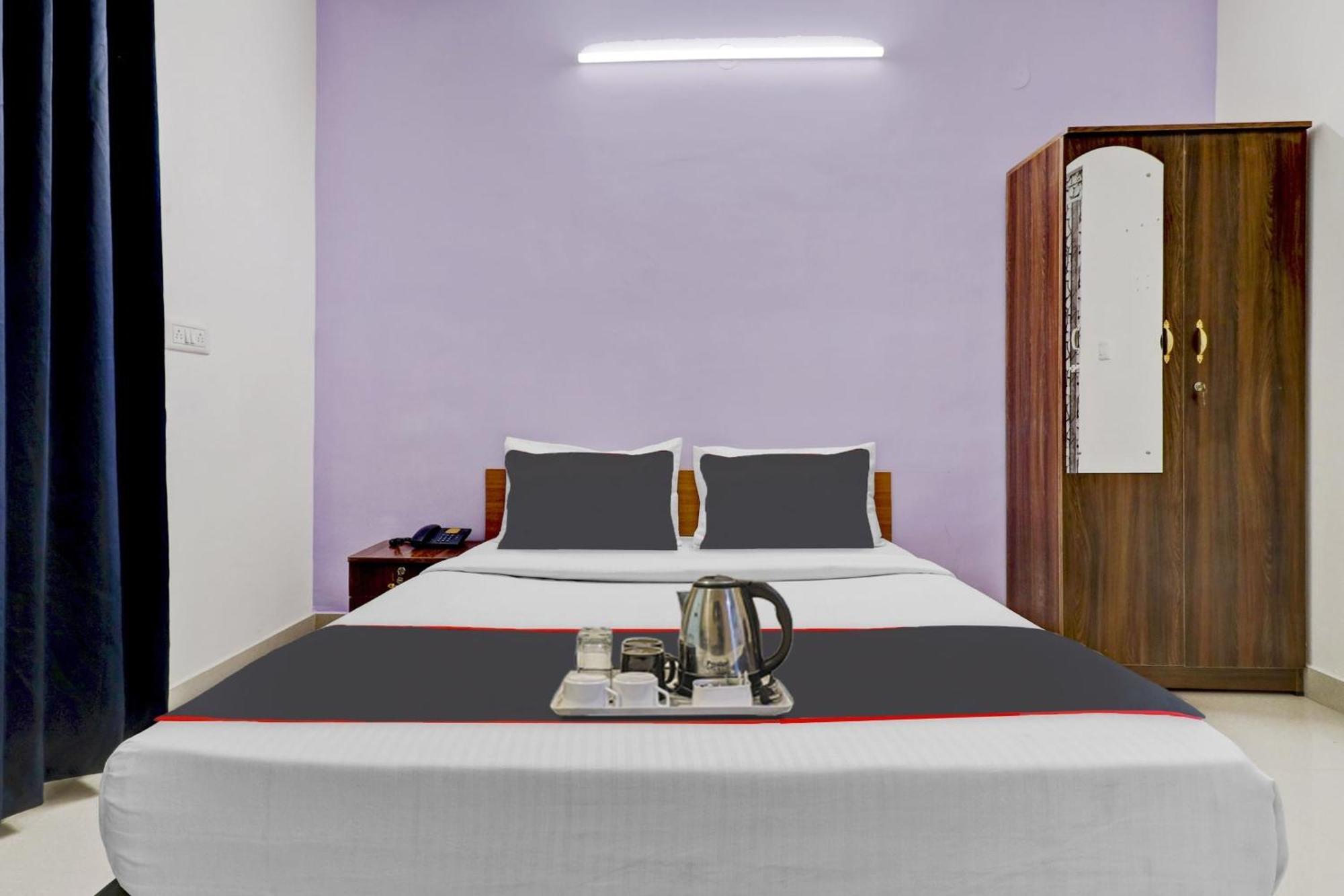Oyo 92285 Sunshine 4* Bangalore