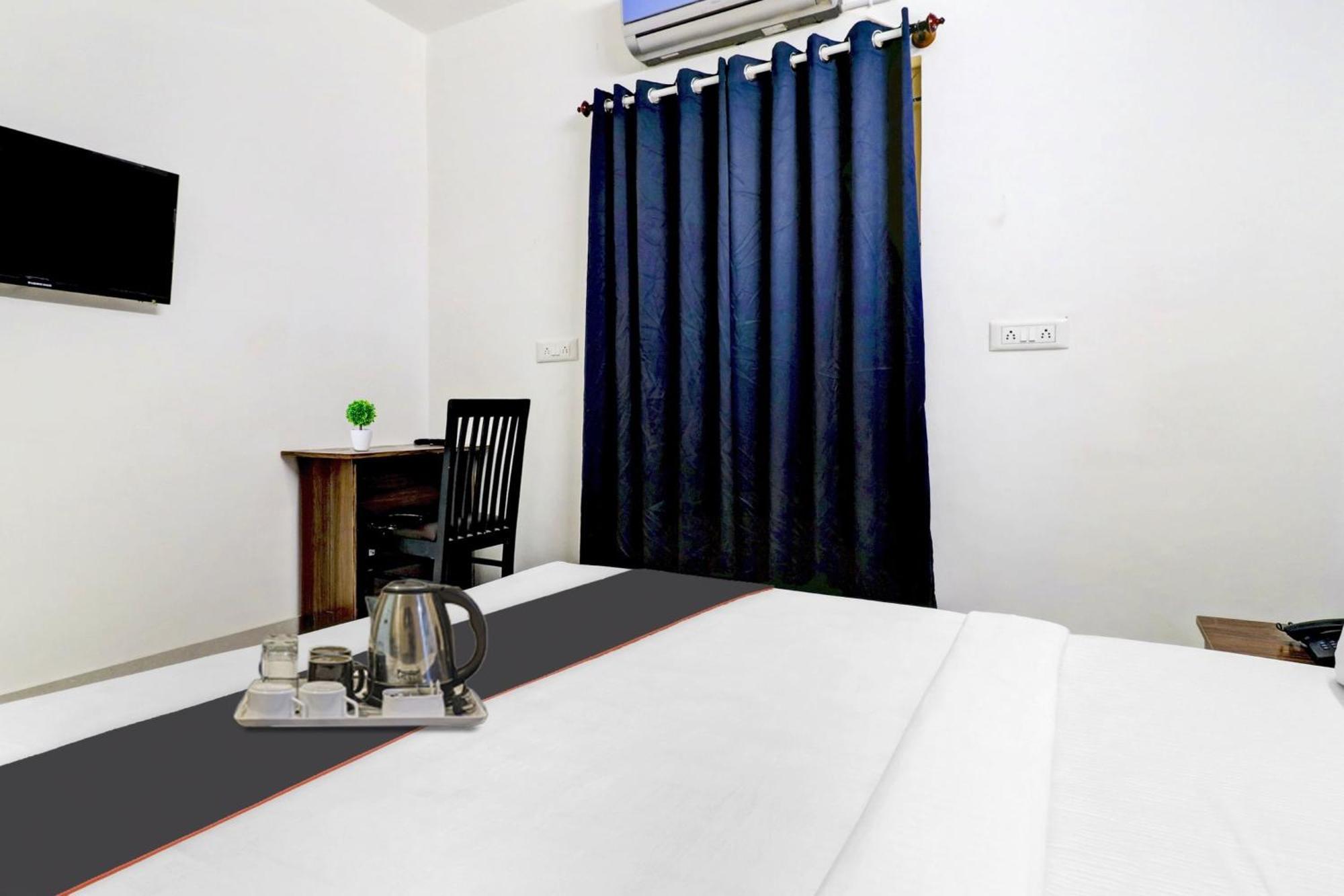 Hotel Oyo 92285 Sunshine Bangalore