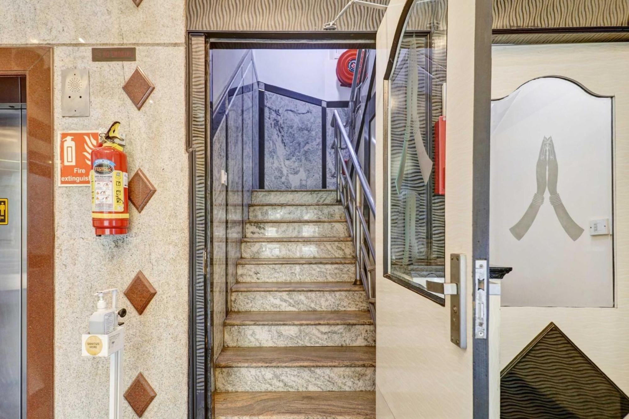 Hotel Collection O Sabharwal Residency Near Lalbagh Botanical Garden 4*