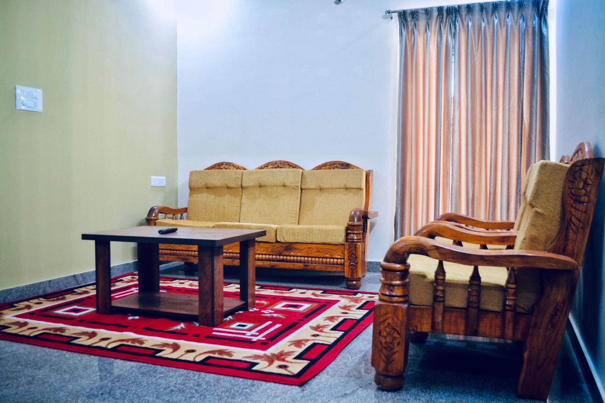 Esha Enclave - Premium Suits Bangalore