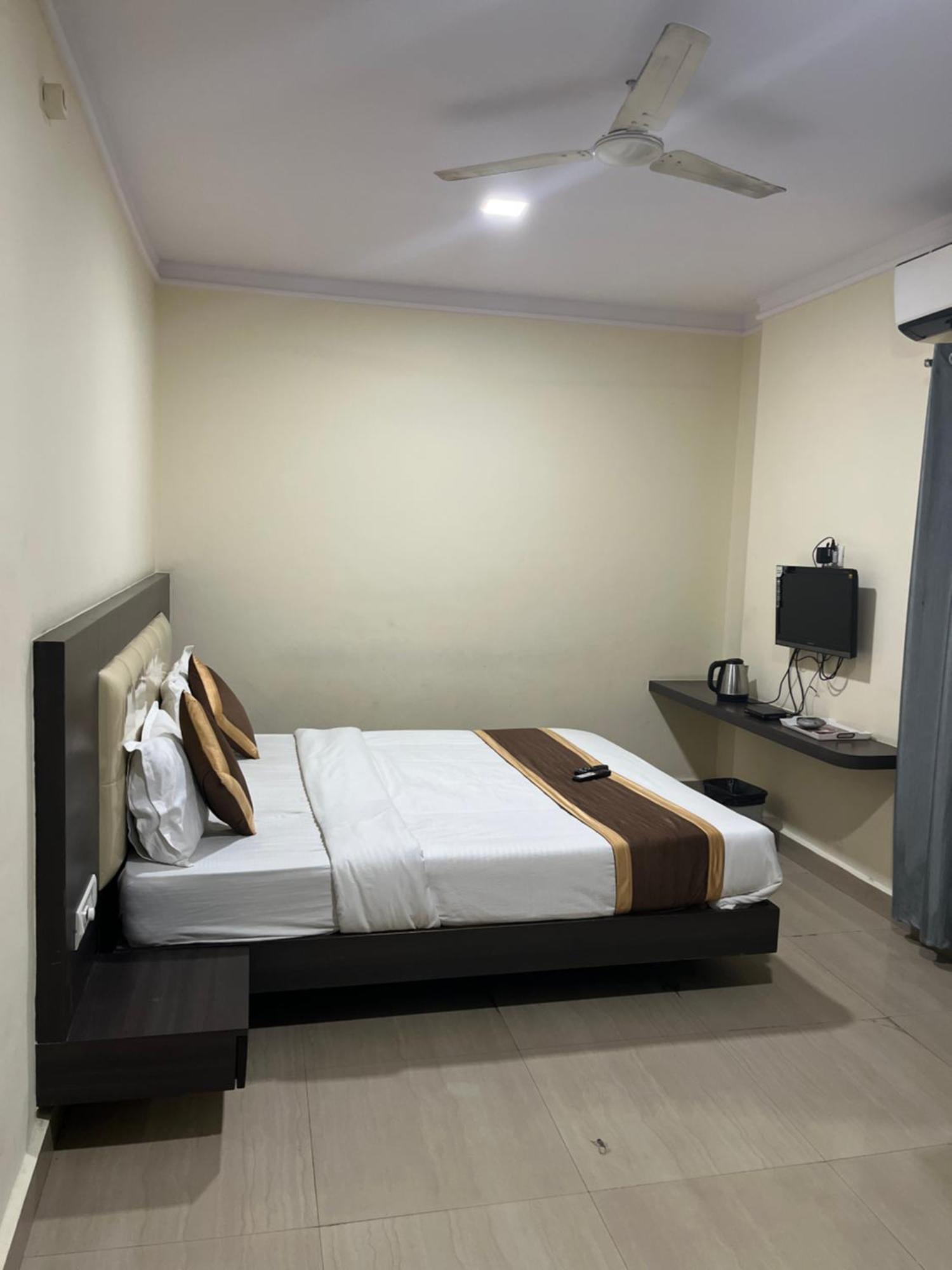Vijaya Lakshmi Residency