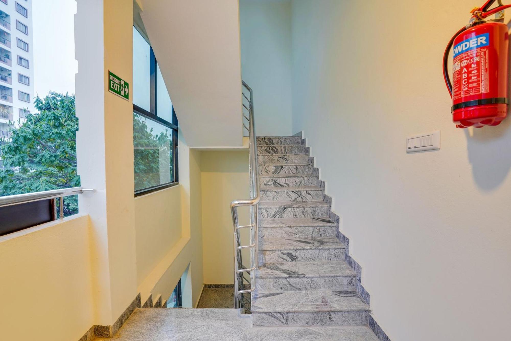 Super O Xotel Near Hsr Hotel 3*