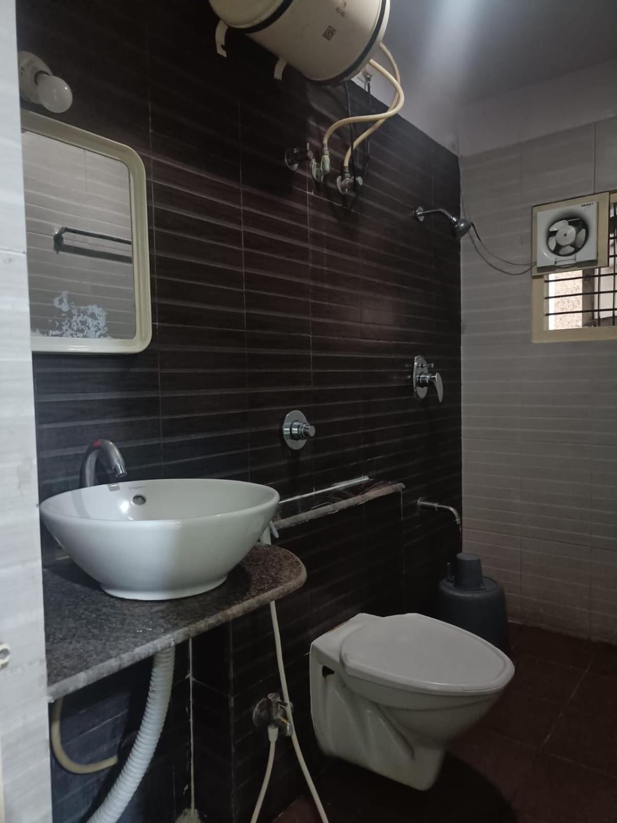 Vijaya Lakshmi Residency 2*