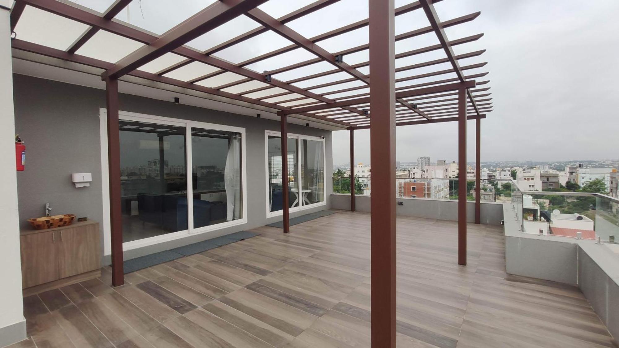 Trinetra Homes 61 Hotel Bangalore