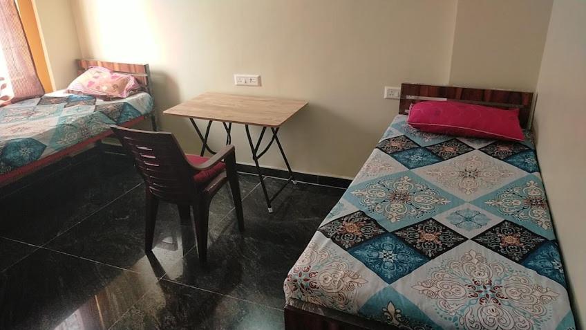 Stoneroof Guest Pg Hostel *