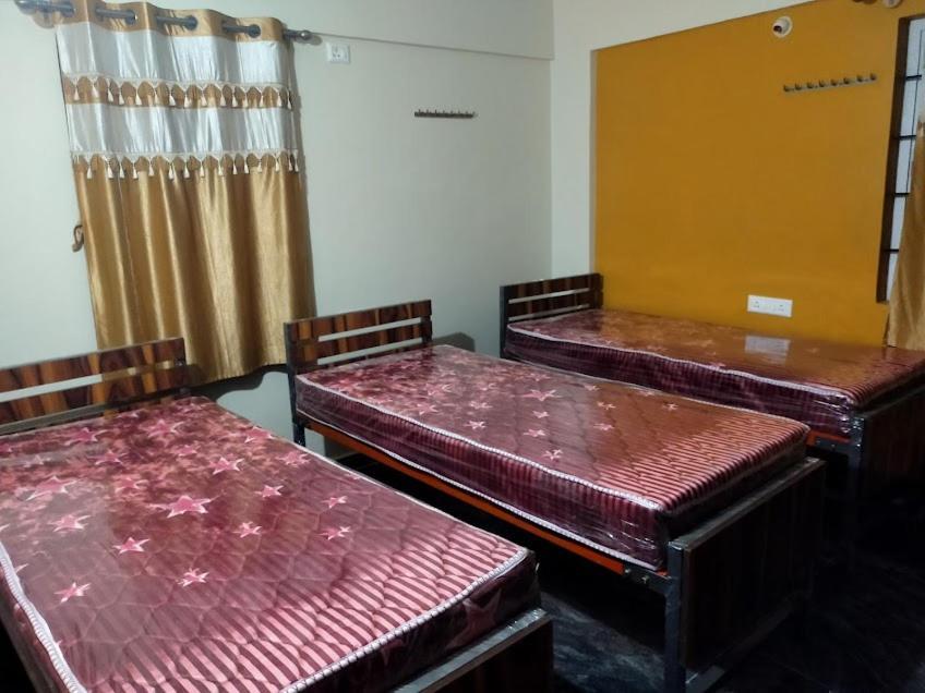 Stoneroof Guest Pg * Bangalore
