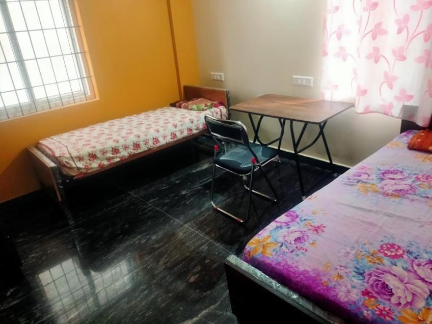 Stoneroof Guest Pg Hostel *