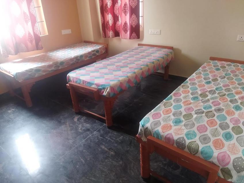 Hostel Stoneroof Guest Pg Bangalore