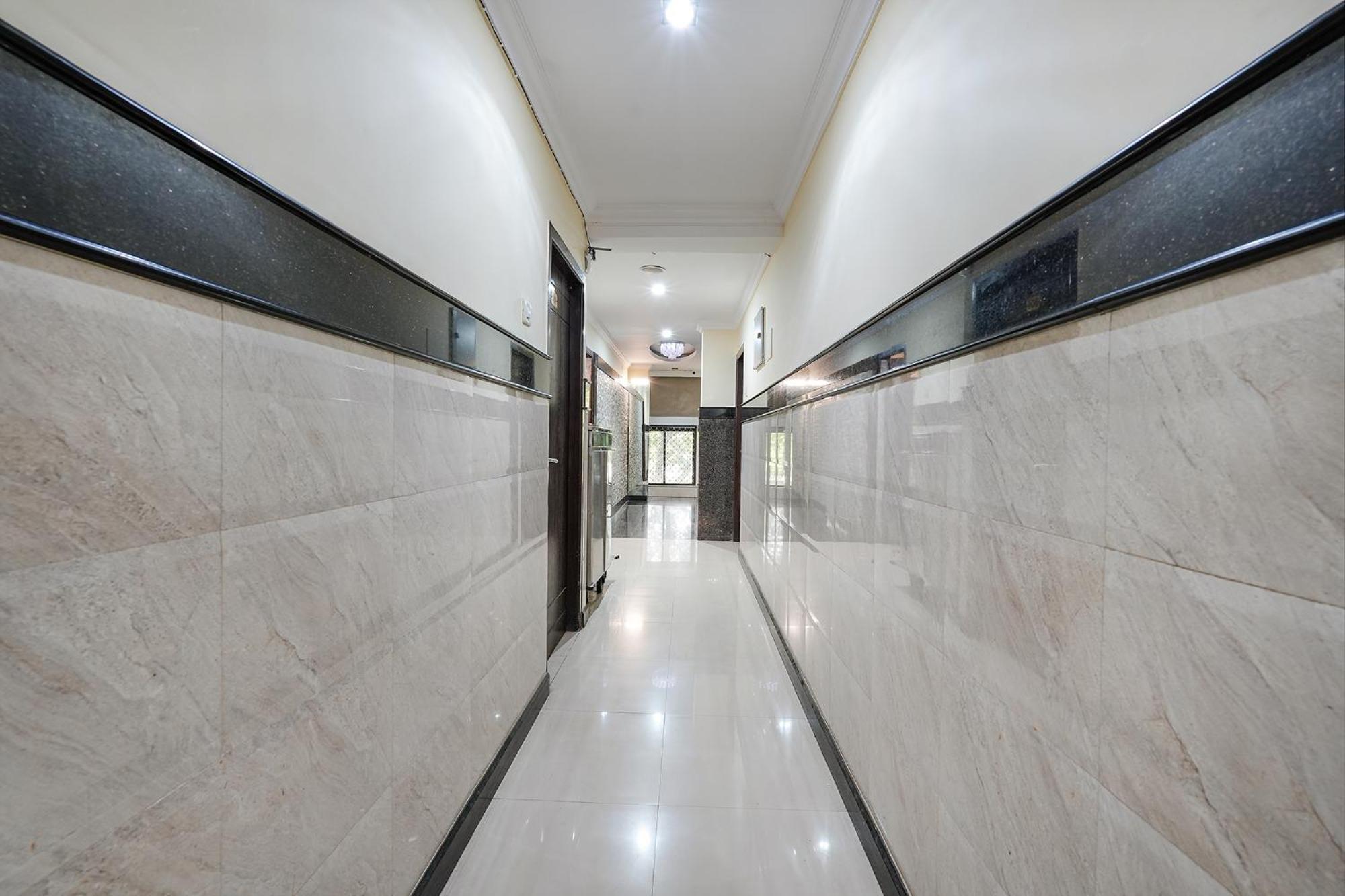 Hotel Fabhotel Sairam Residency 3*