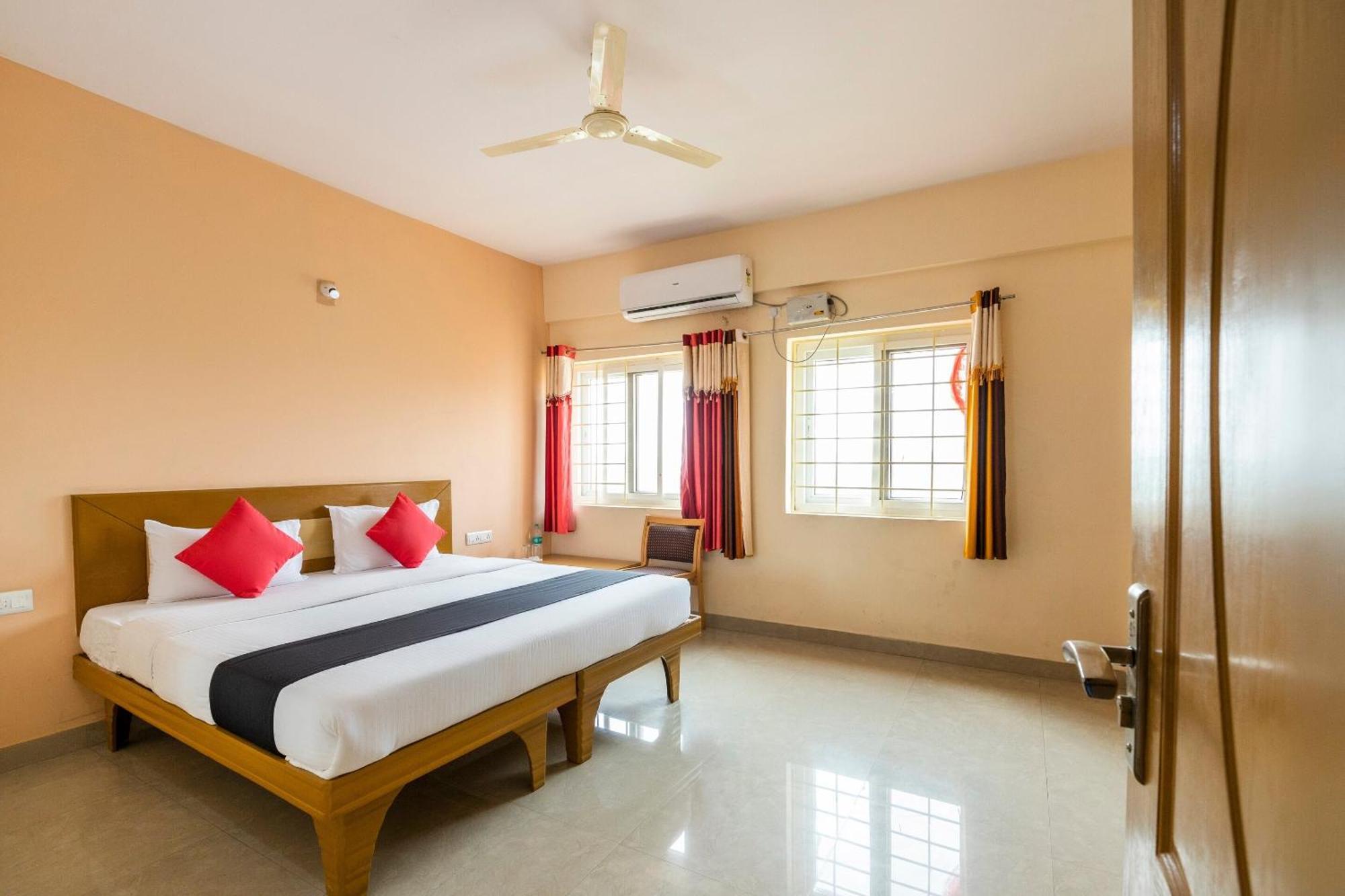 Collection O Sandalleaf Park Hotel