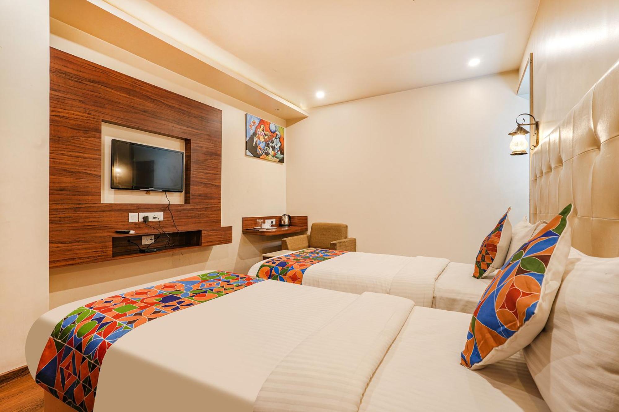Fabhotel Prime The Vintage