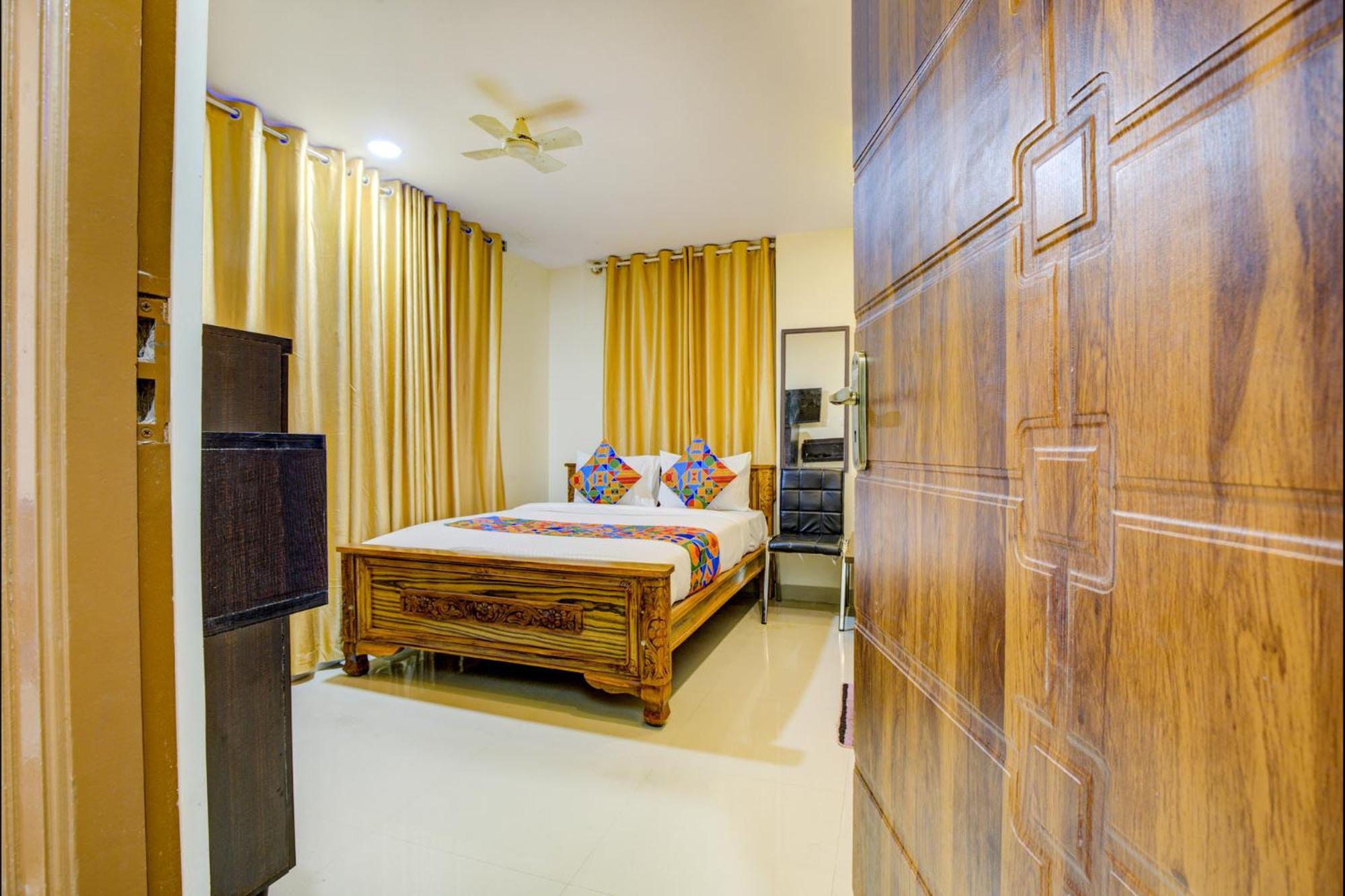 Fabexpress Rithun Residency - Jayanagar Anjaneyaswamy Temple Hotel Bangalore