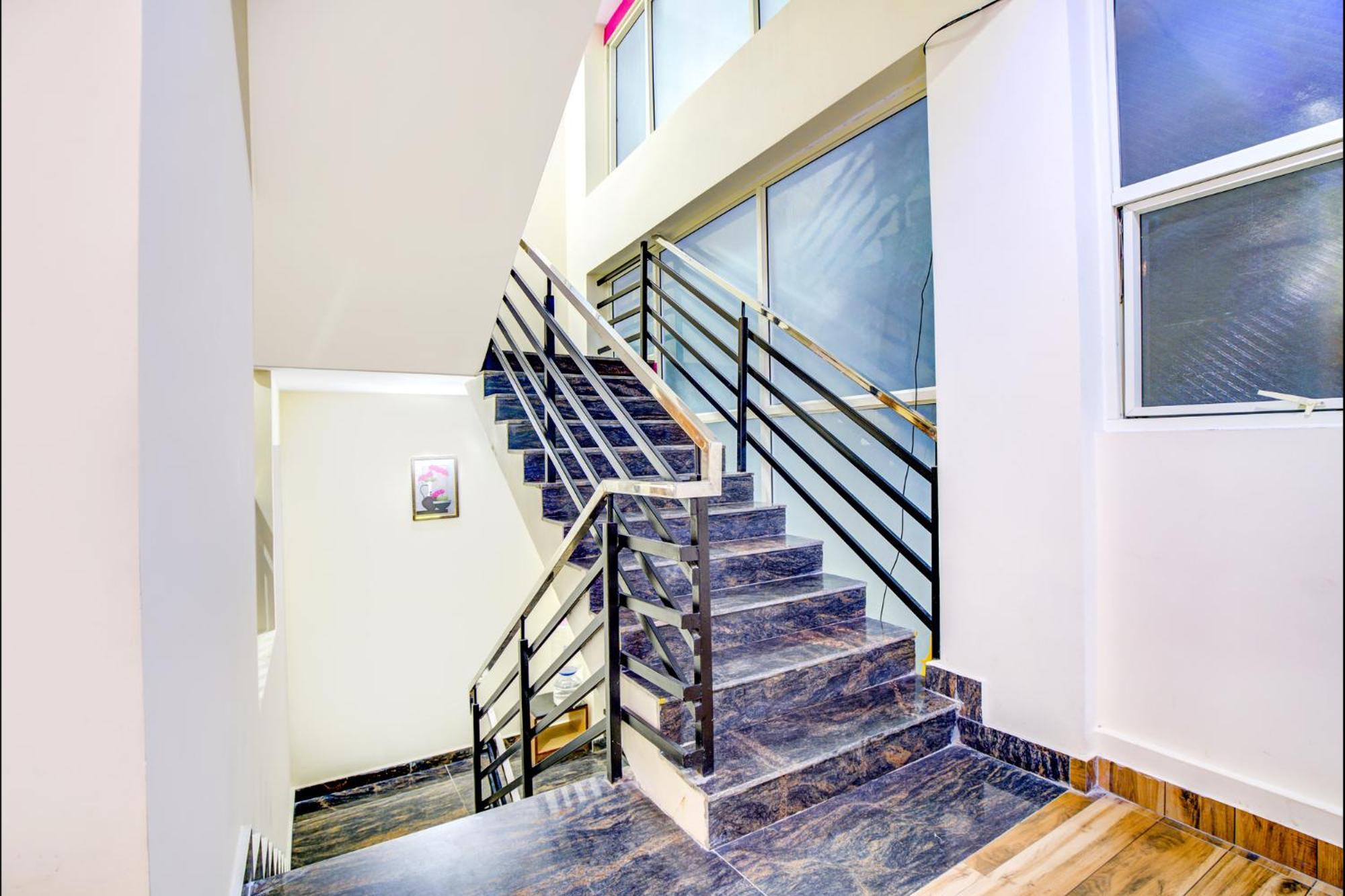 Hotel Fabexpress Rithun Residency - Jayanagar Anjaneyaswamy Temple Bangalore