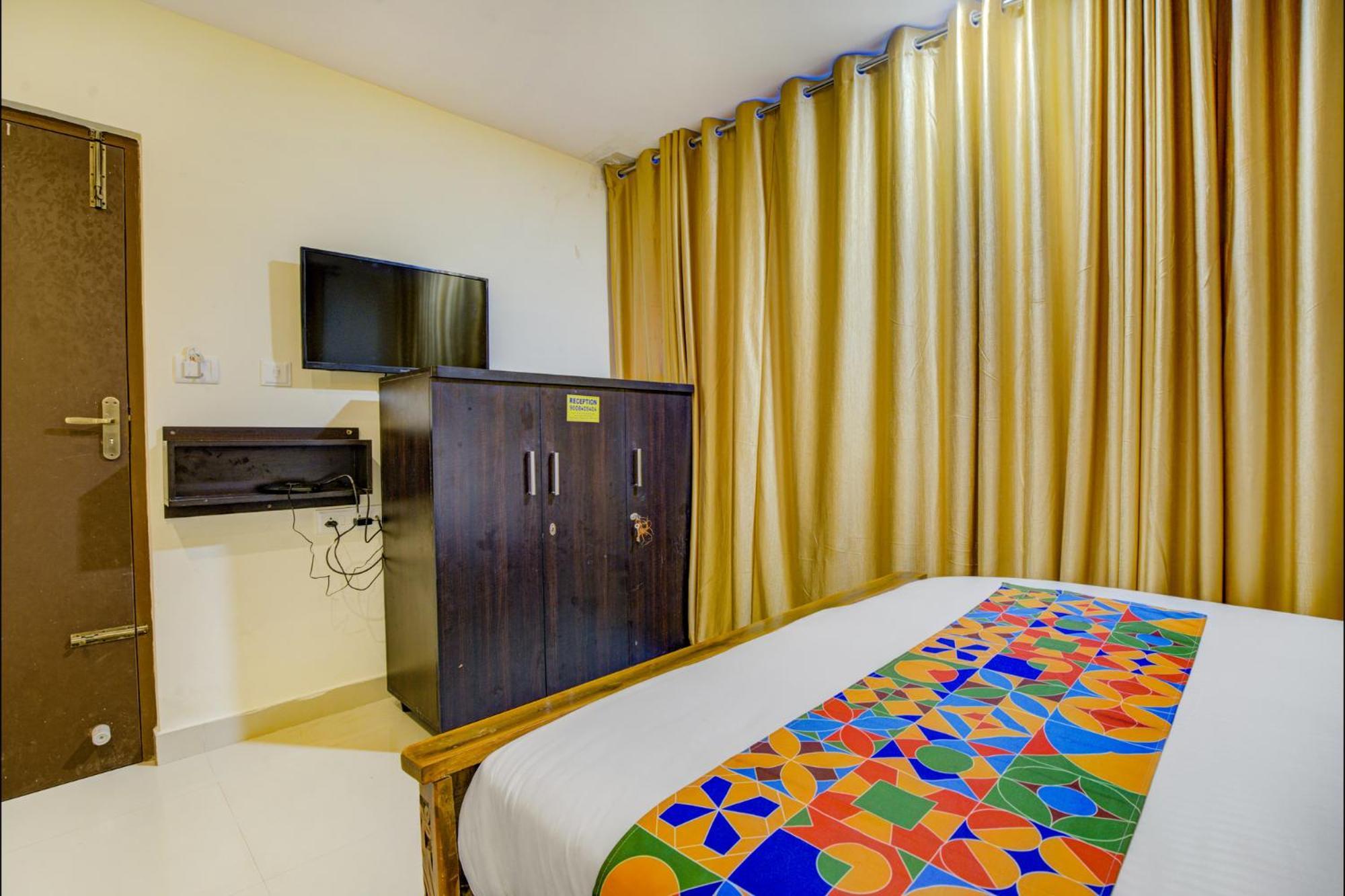 Hotel Fabexpress Rithun Residency - Jayanagar Anjaneyaswamy Temple