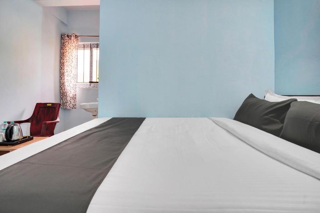 Harsha Hotel *