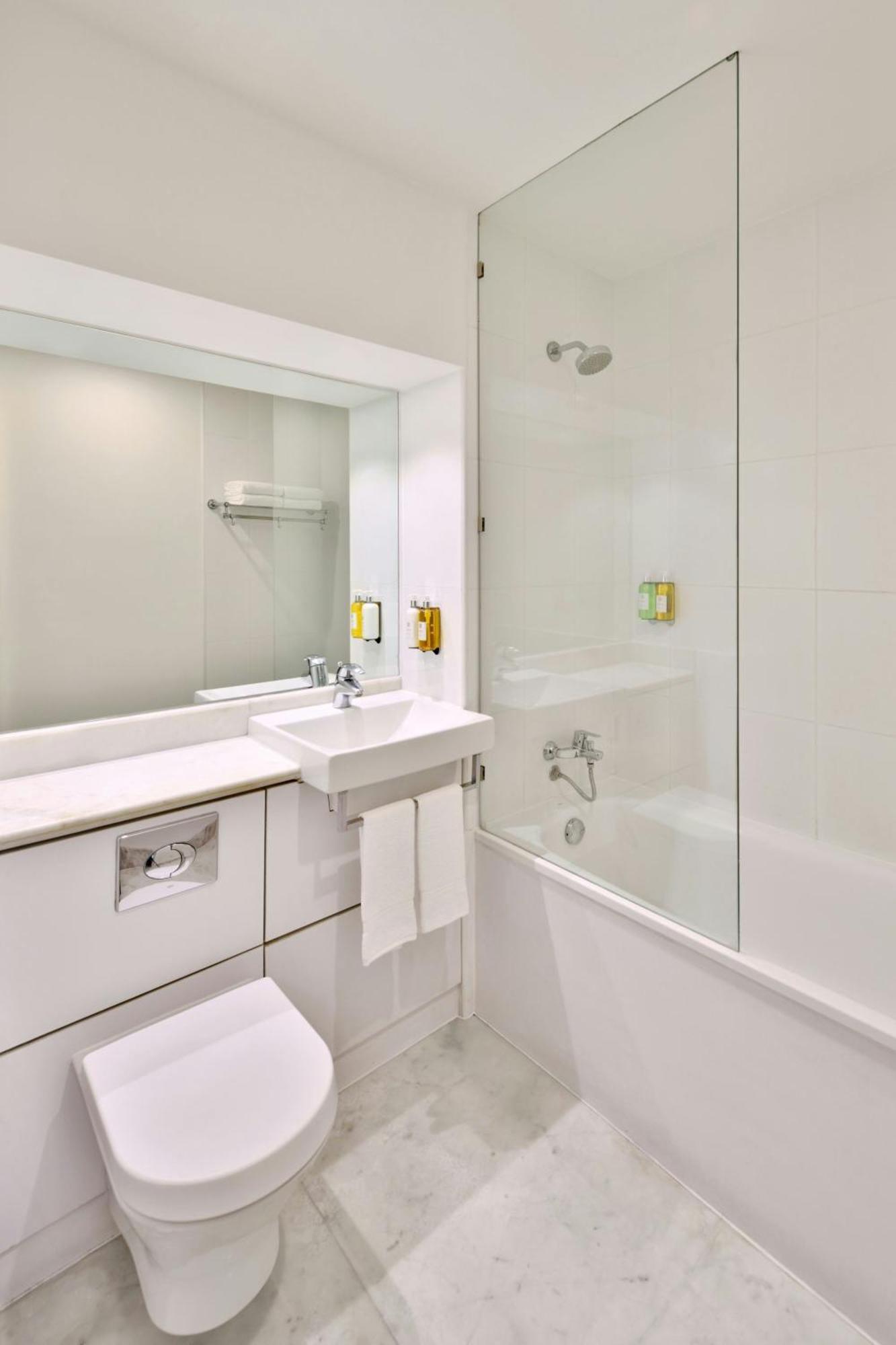 Fairfield By Marriott Whitefield Hotel