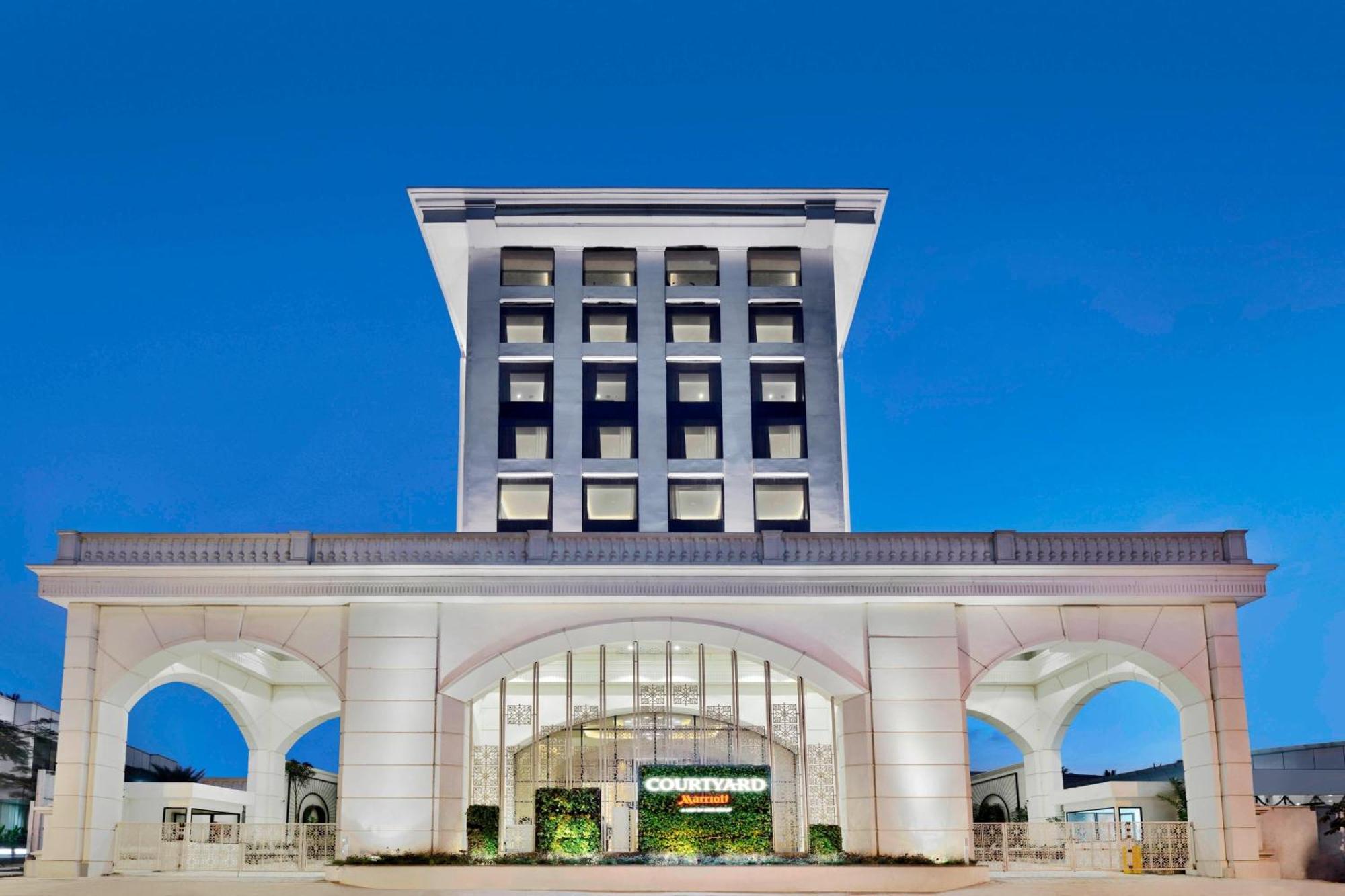 Courtyard By Marriott Hebbal Bangalore