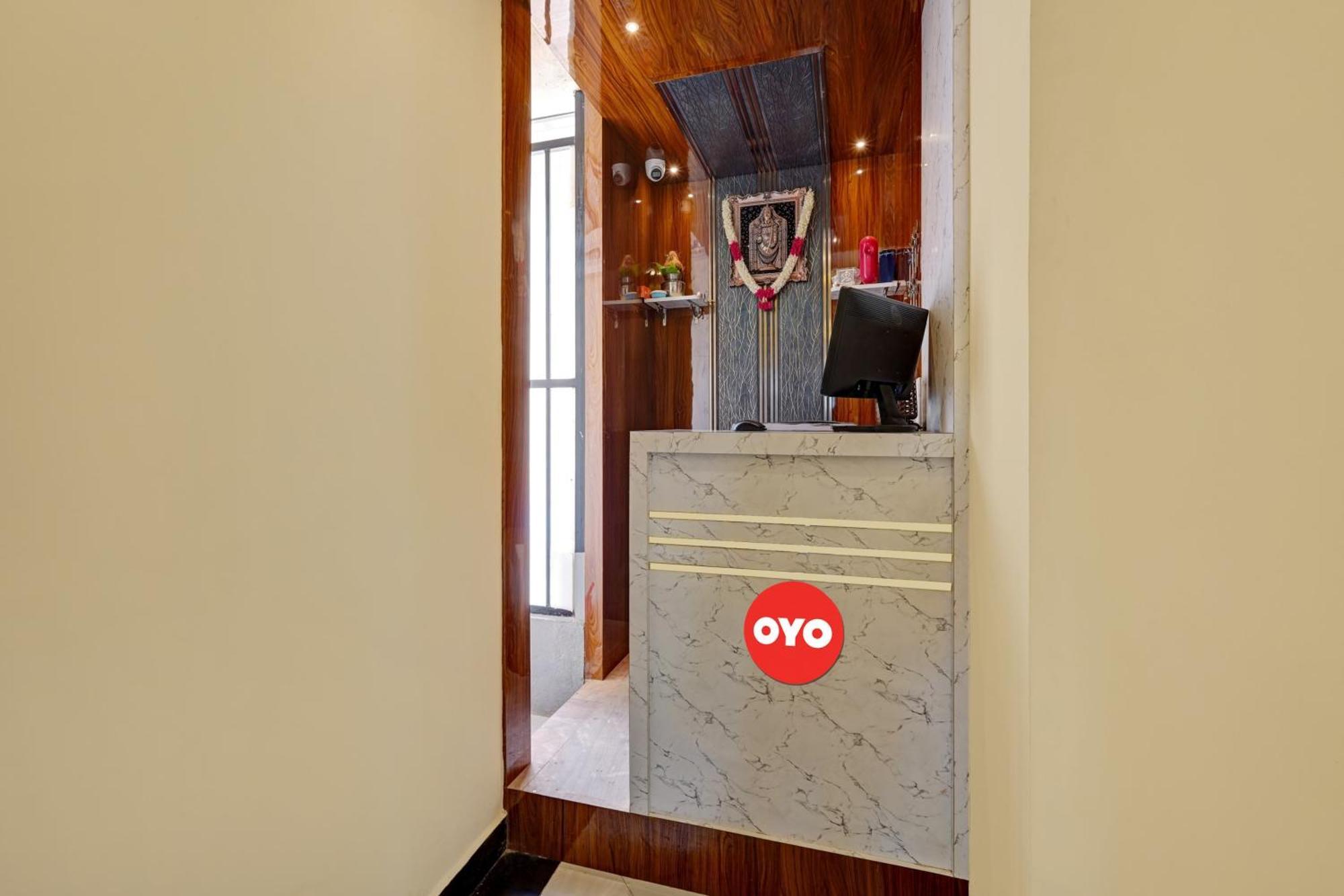 O Galaxy Residency Hotel 4*