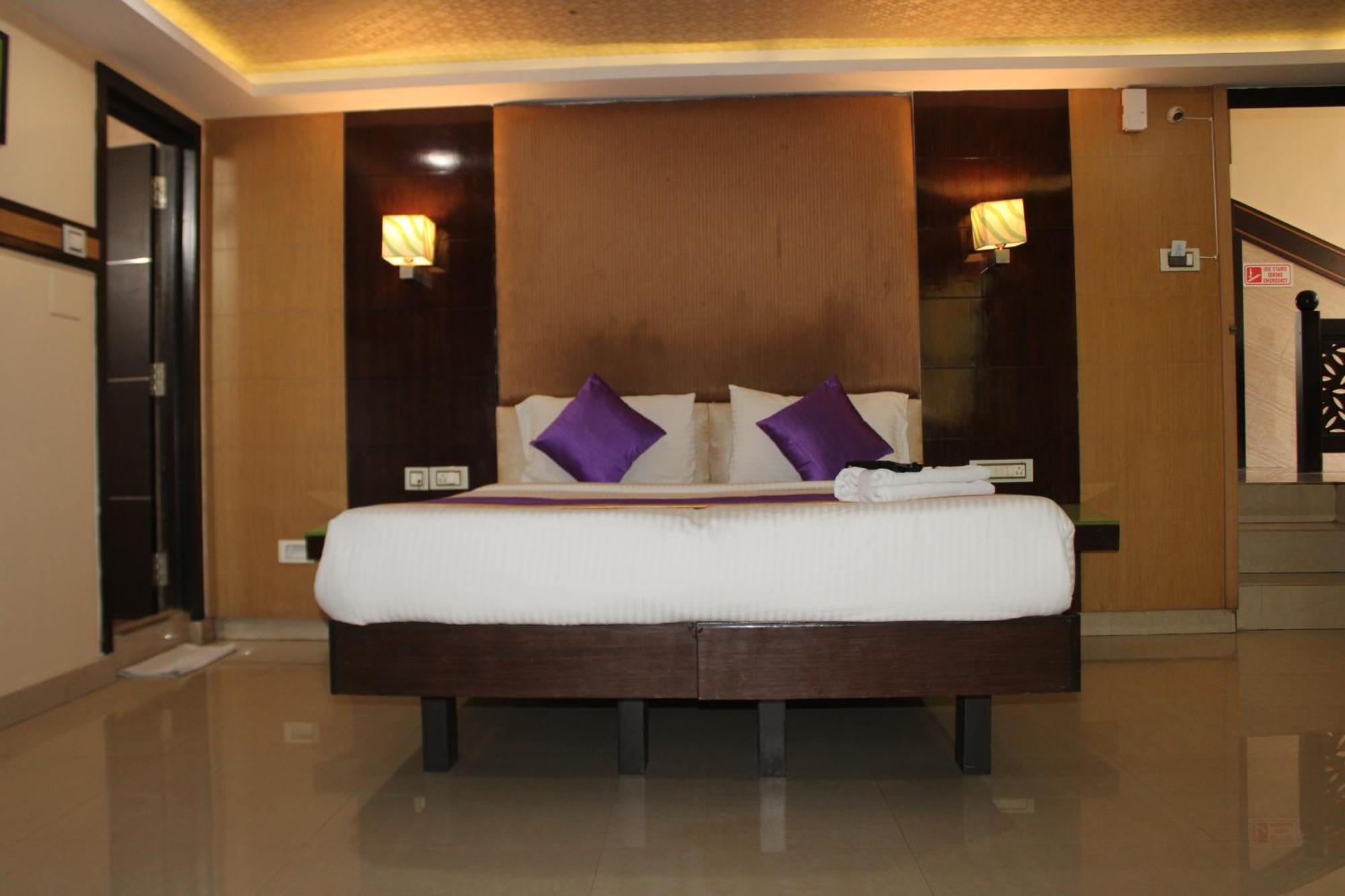 Vp International Hotel 3*