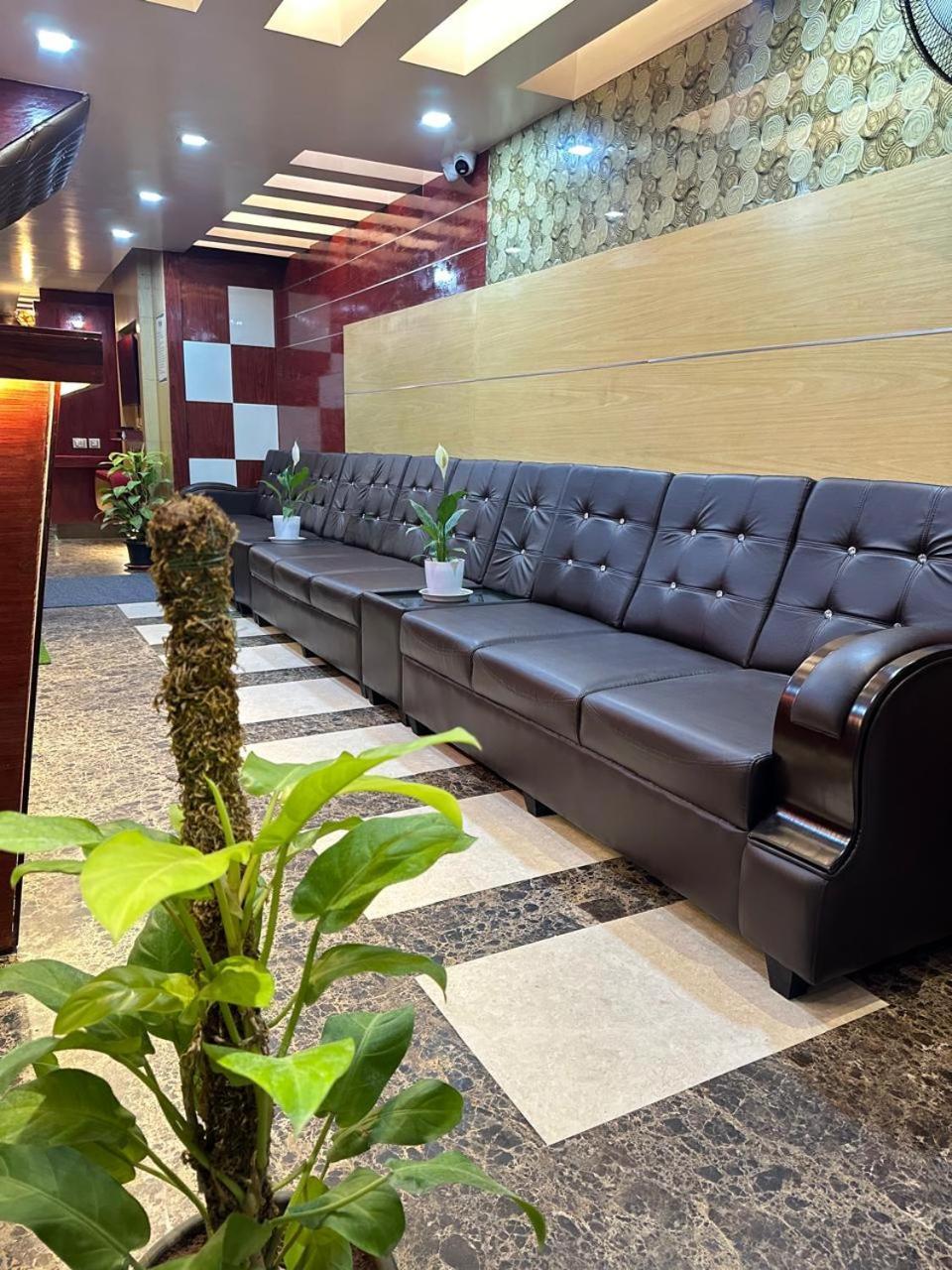 Vp International Hotel