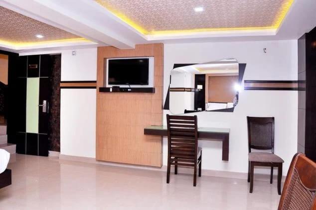 Vp International Hotel 3*
