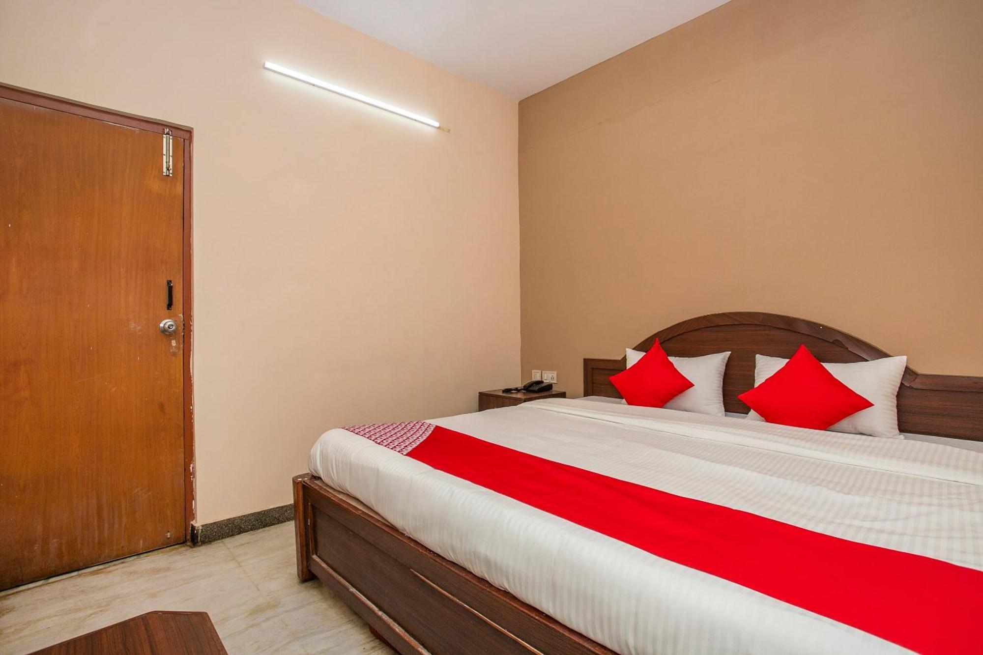 O Royal Residency Near Hare Krishna Hill