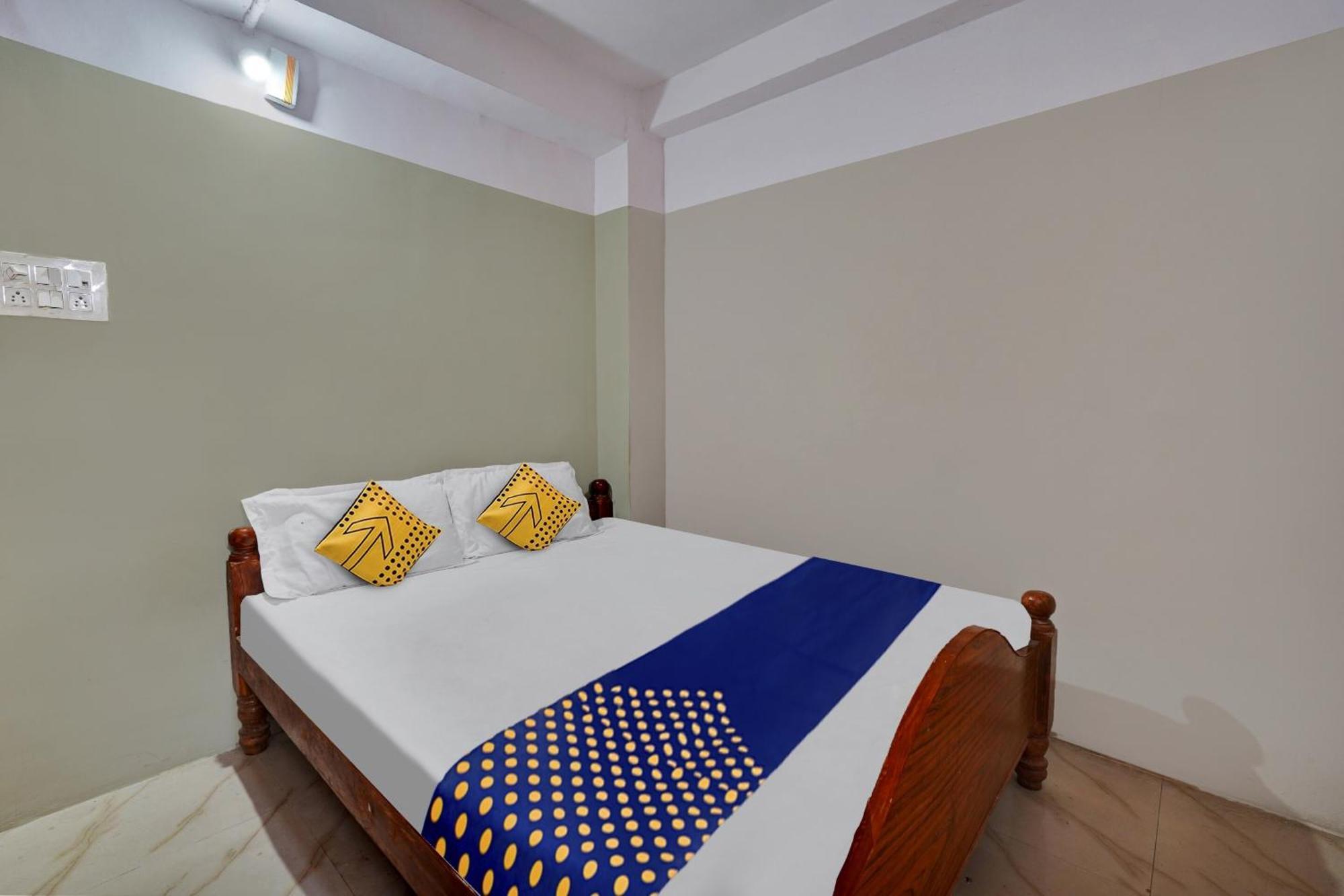 Spot On Canton And Boarding Hotel Bangalore